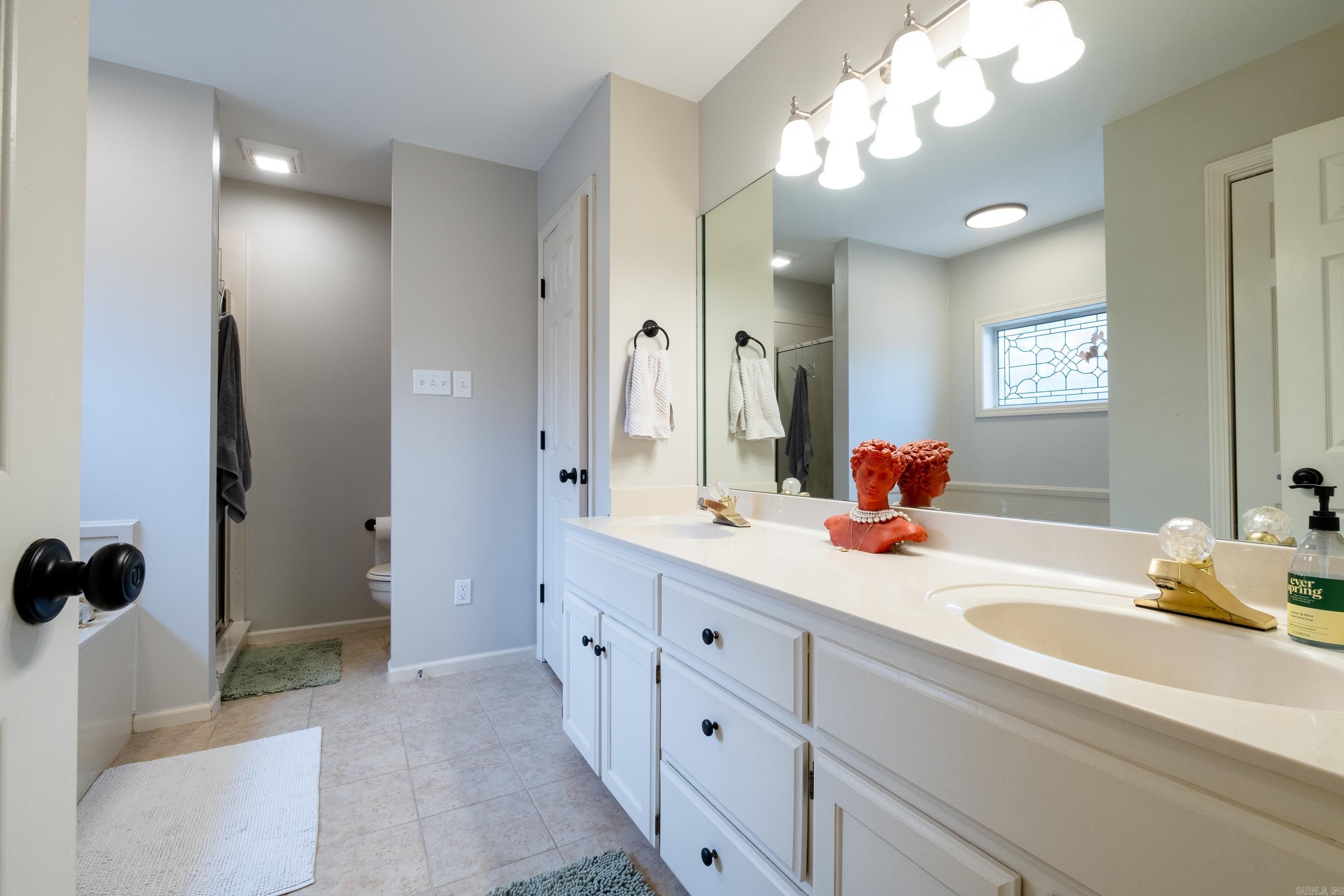 83 Saint Thomas Court