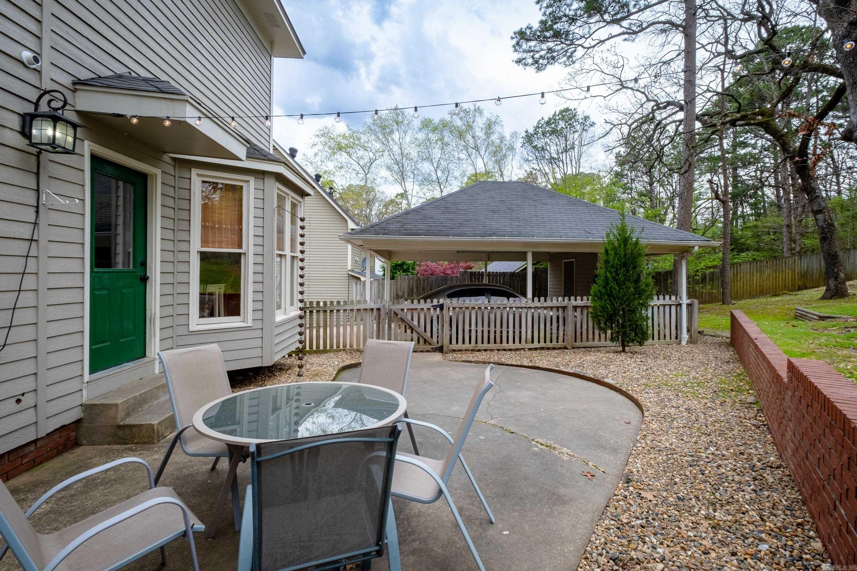 83 Saint Thomas Court