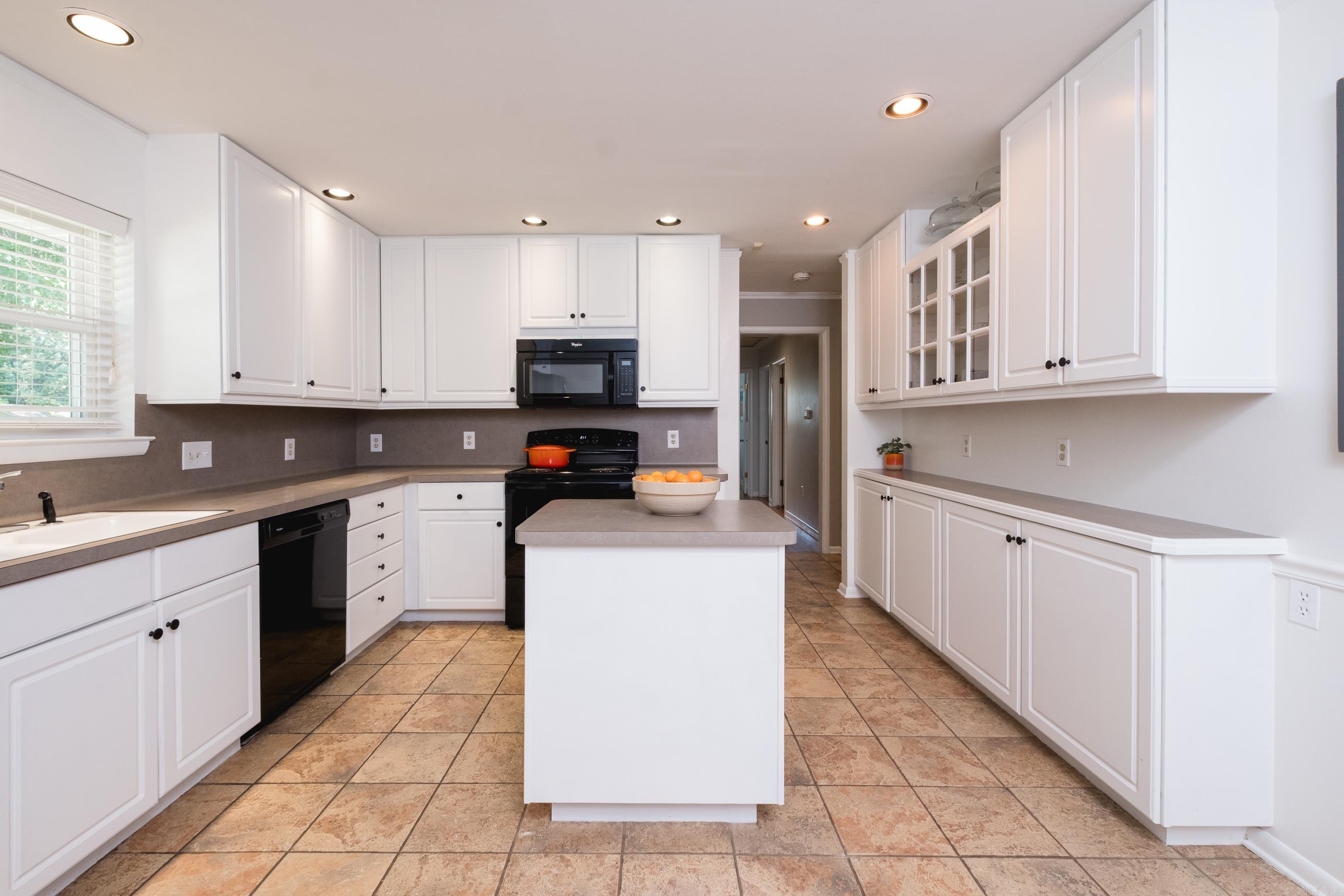 4509 Crestline Drive