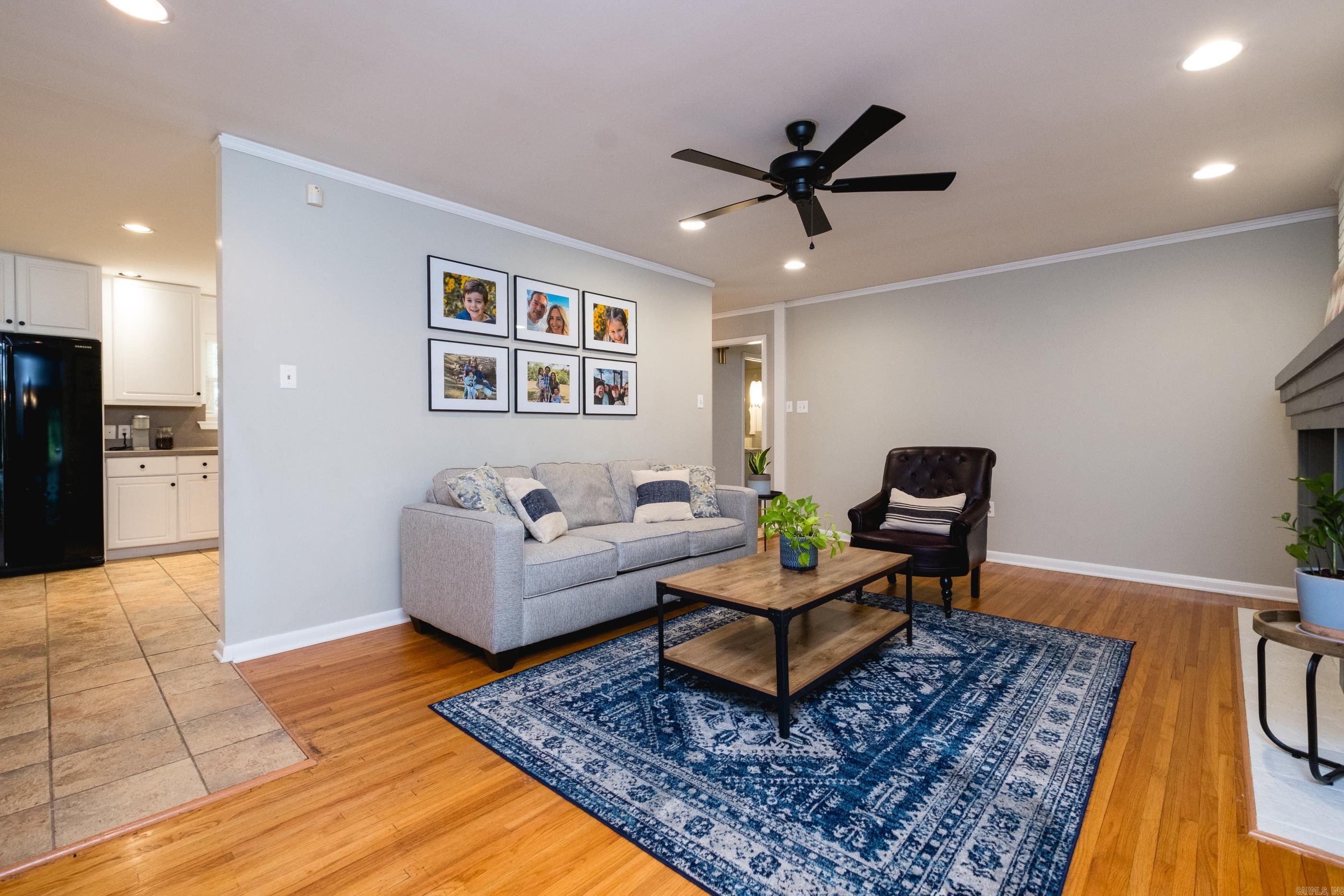 4509 Crestline Drive