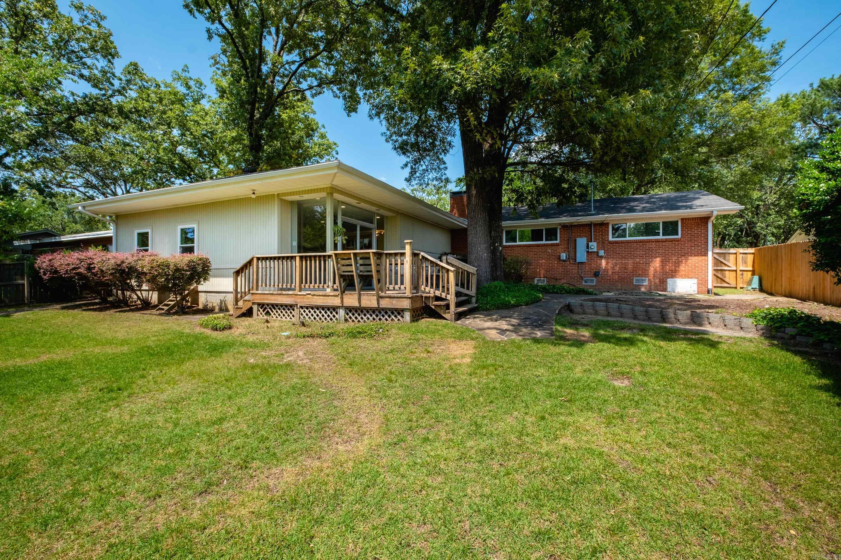 4509 Crestline Drive