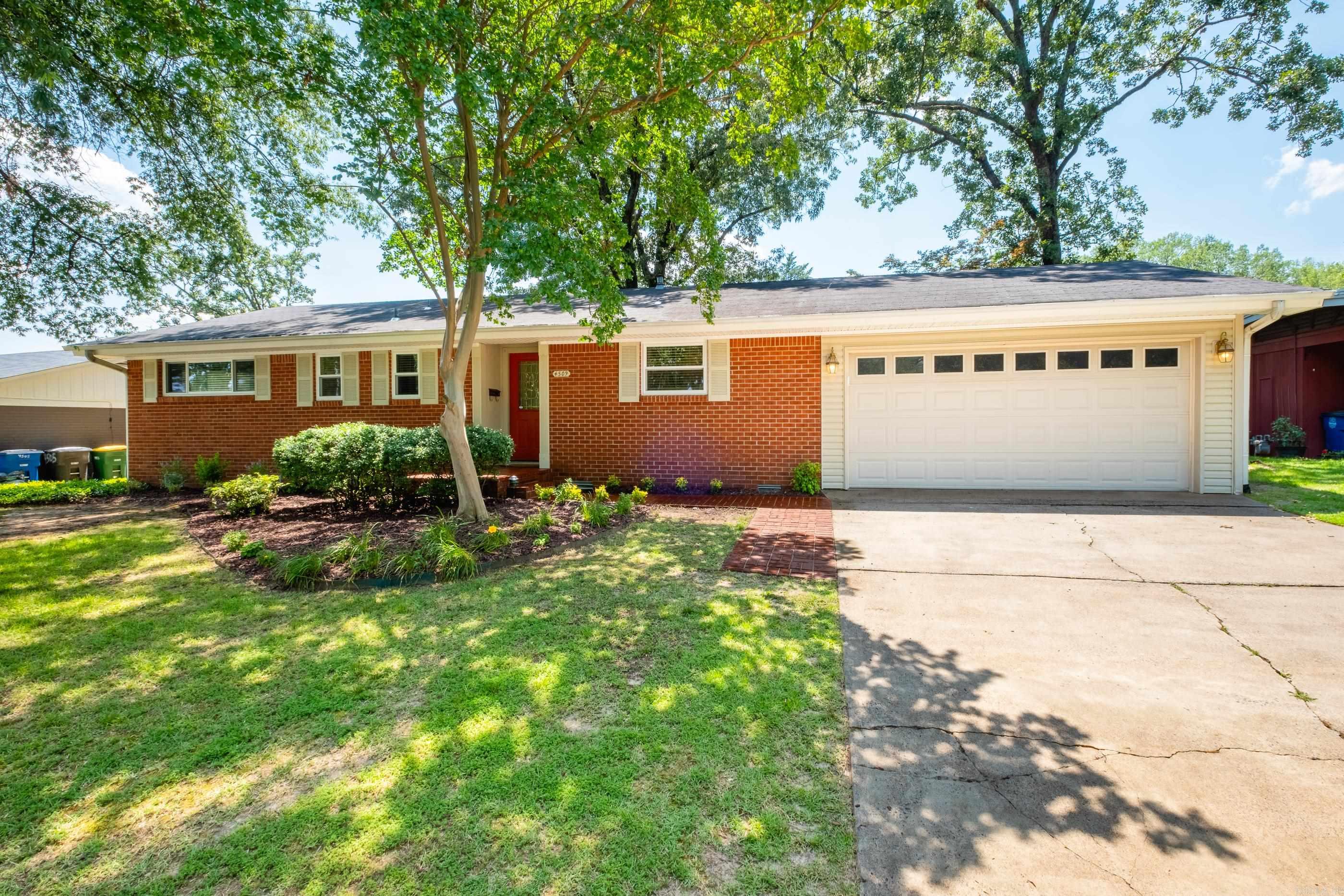 4509 Crestline Drive