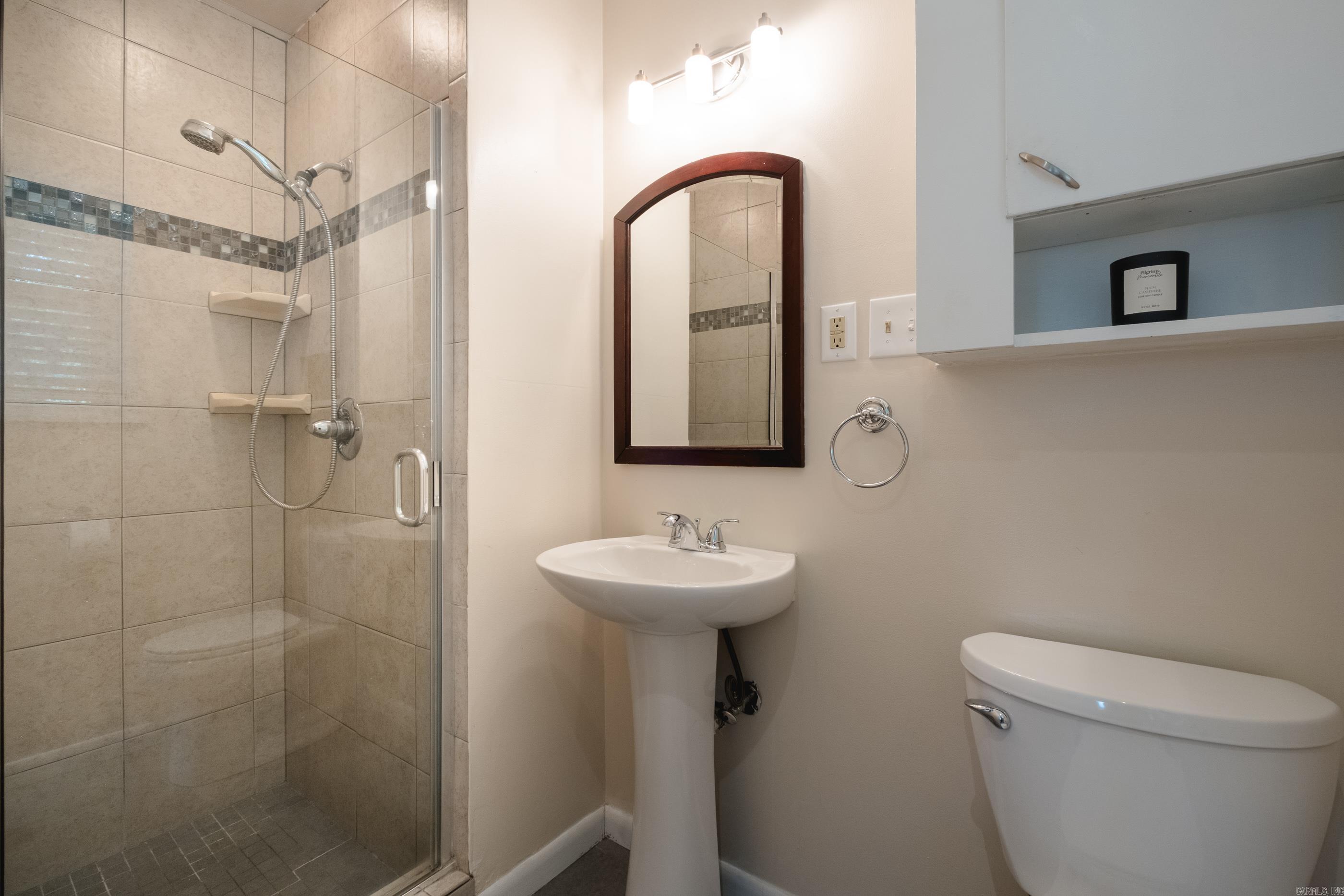 4509 Crestline Drive