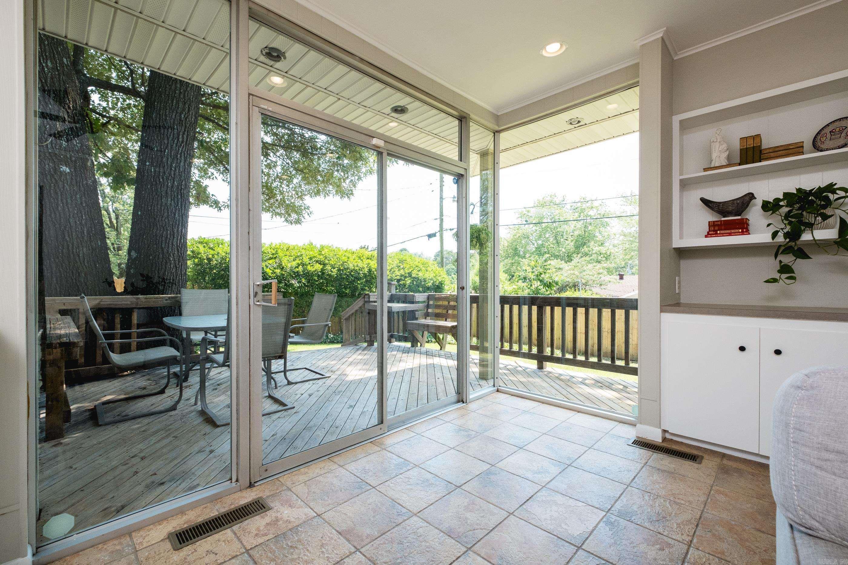 4509 Crestline Drive