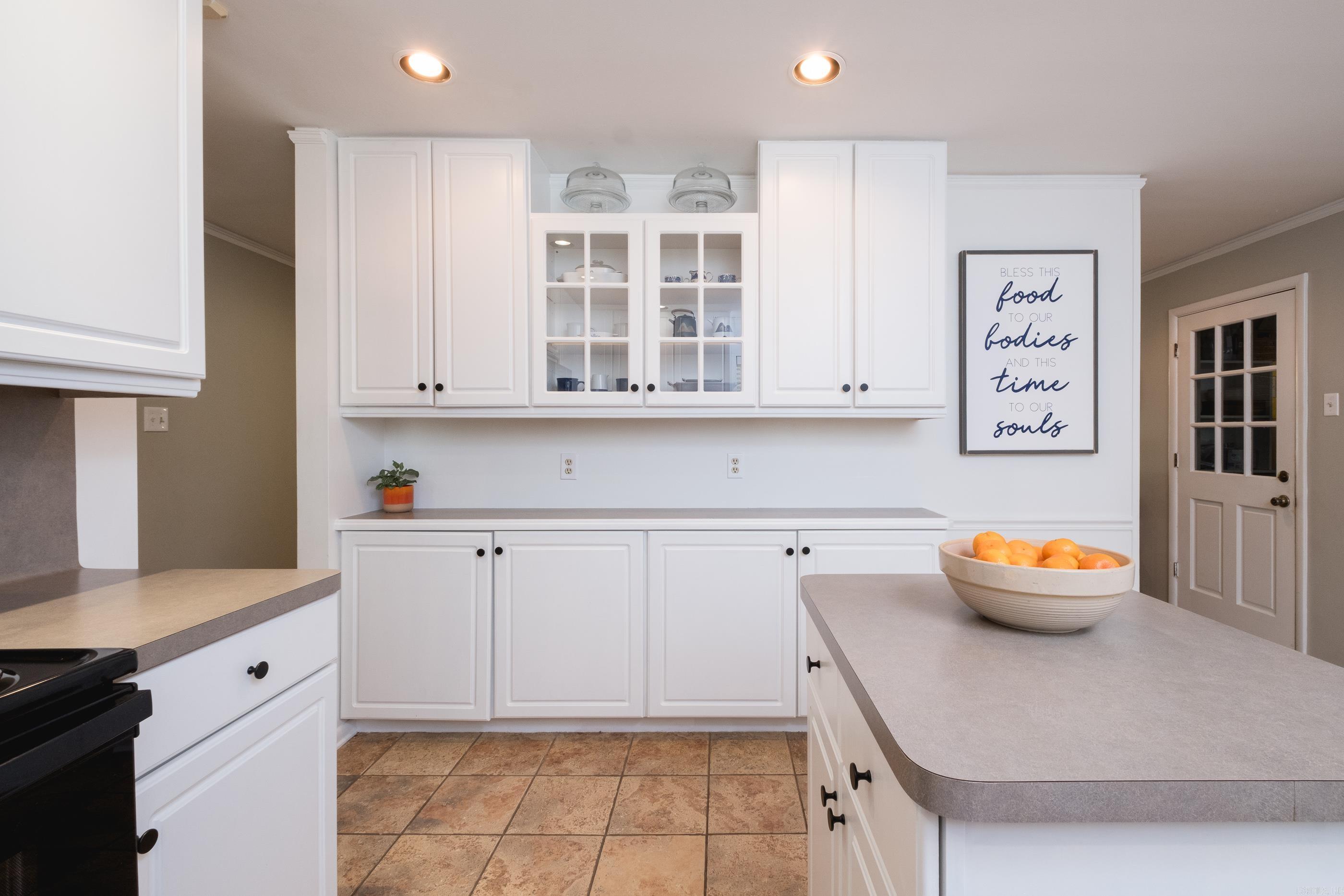 4509 Crestline Drive