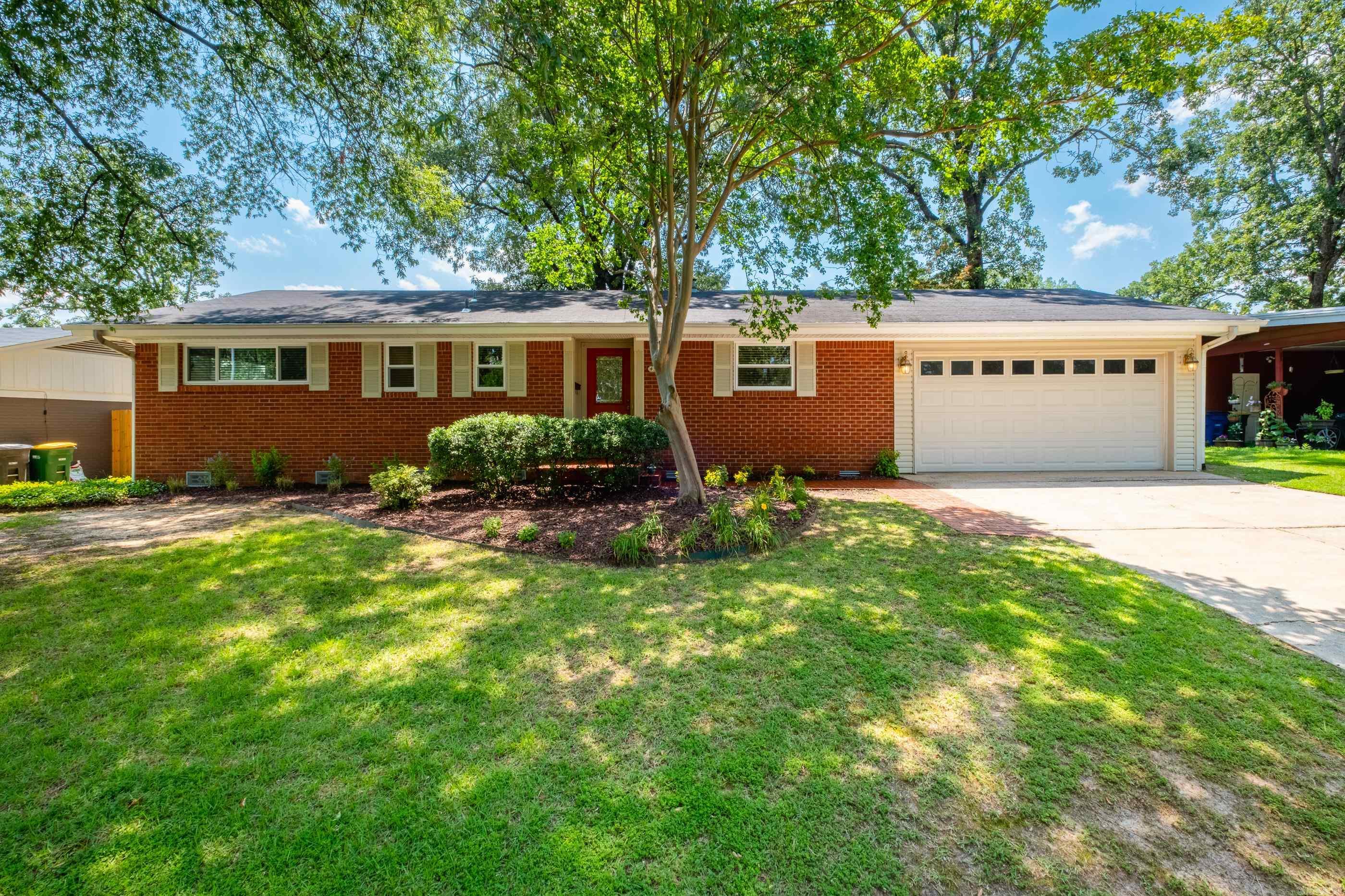 4509 Crestline Drive