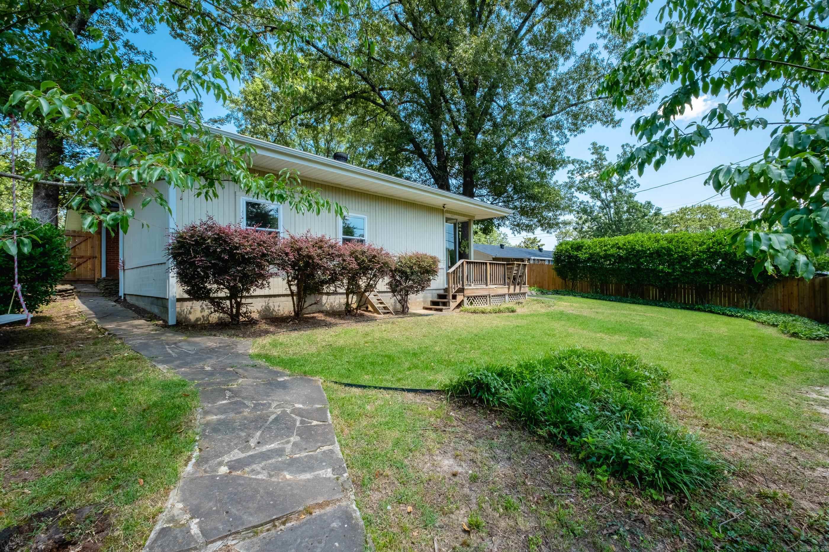 4509 Crestline Drive