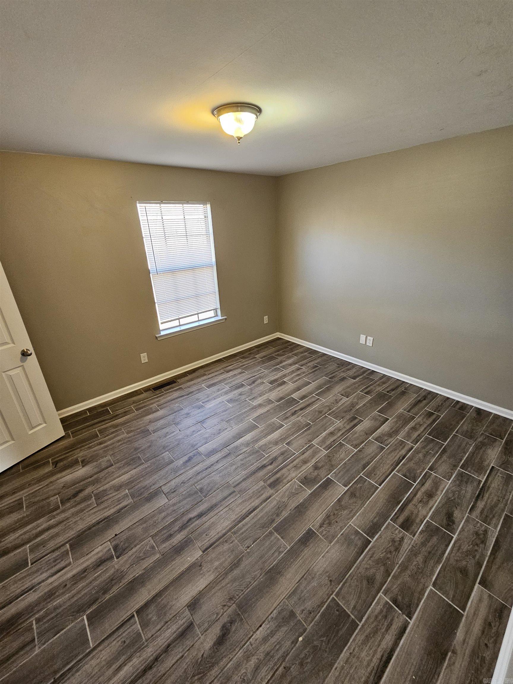 8700-8702 White Rock Lane