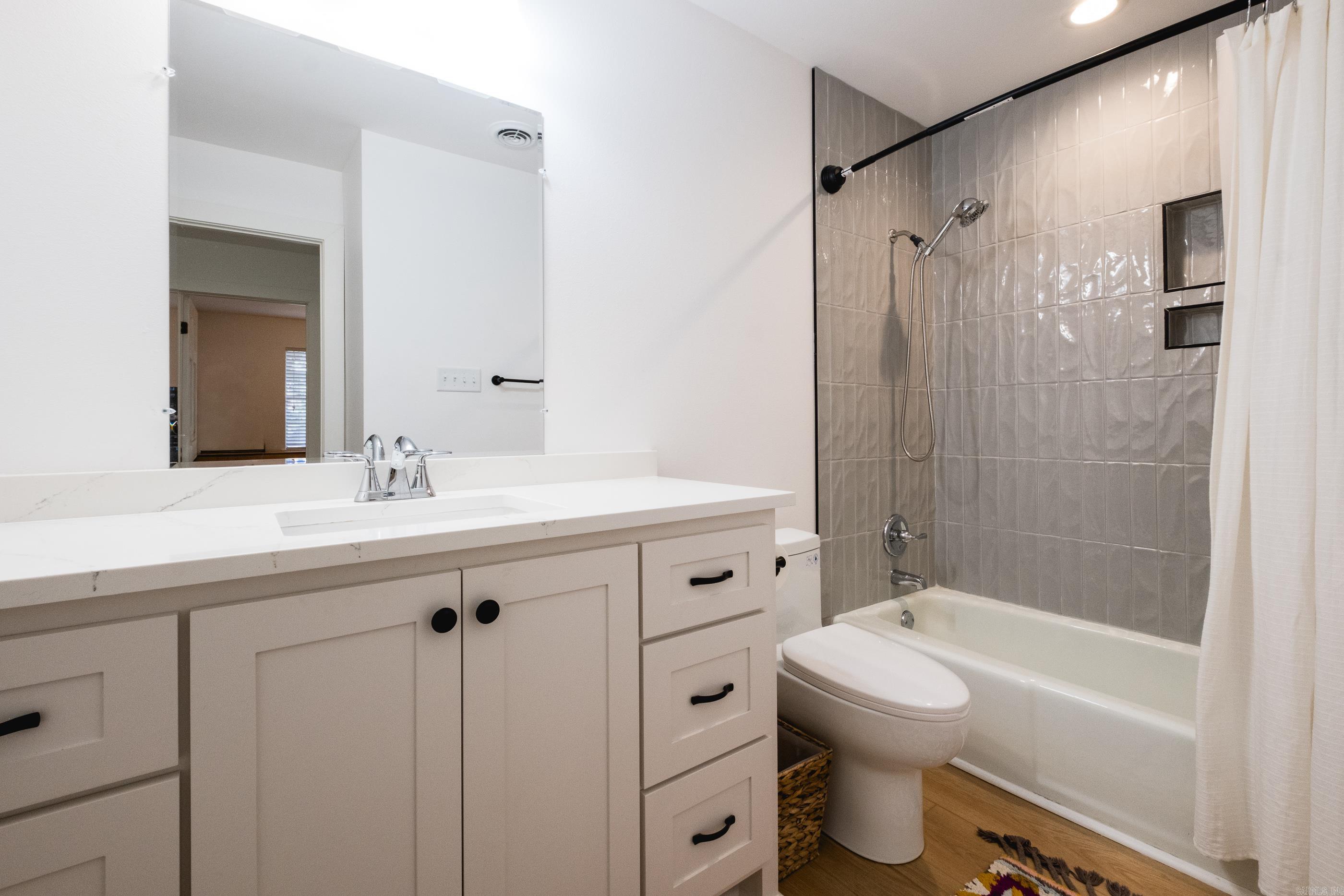 1003 Beacon Hill Cove