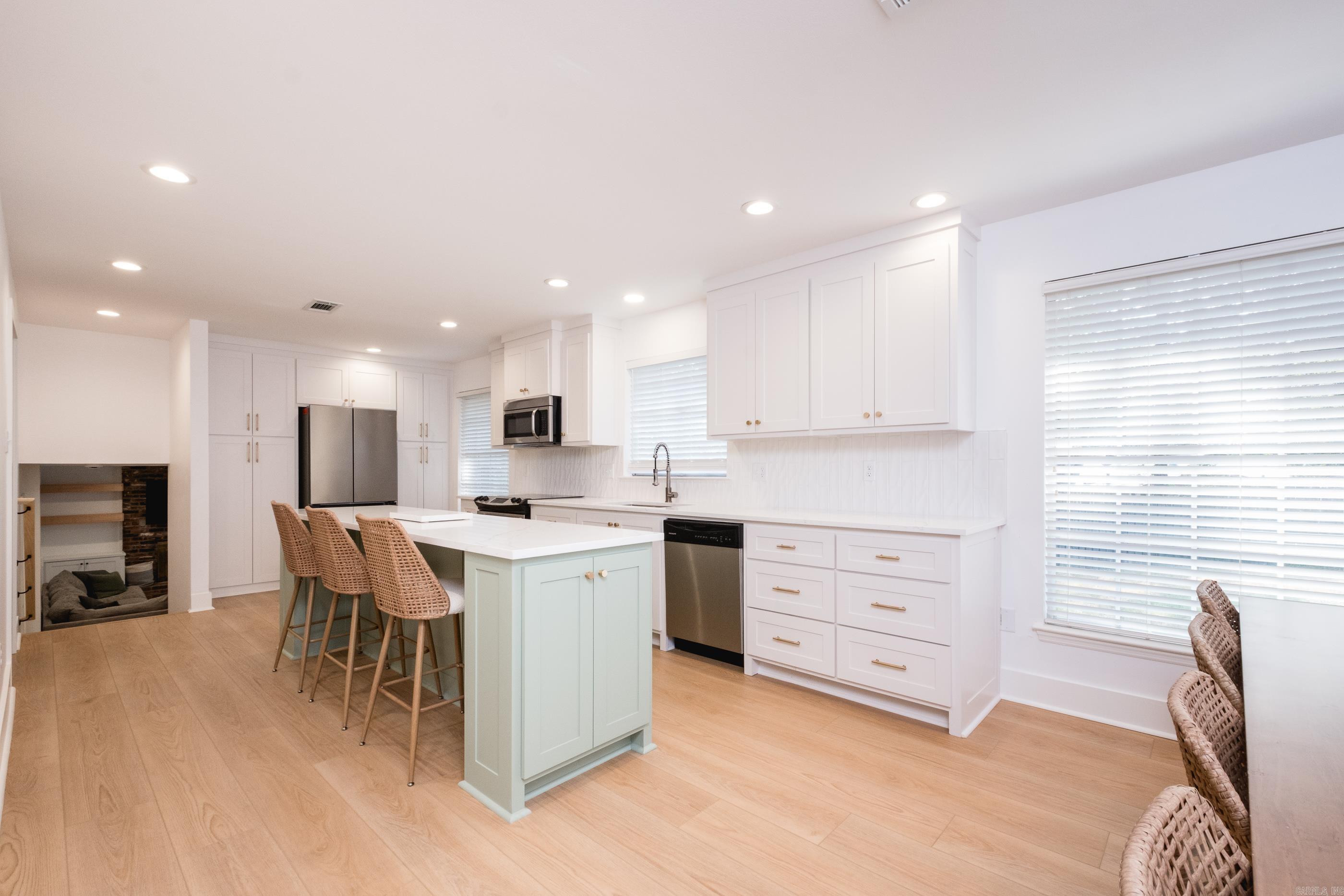 1003 Beacon Hill Cove