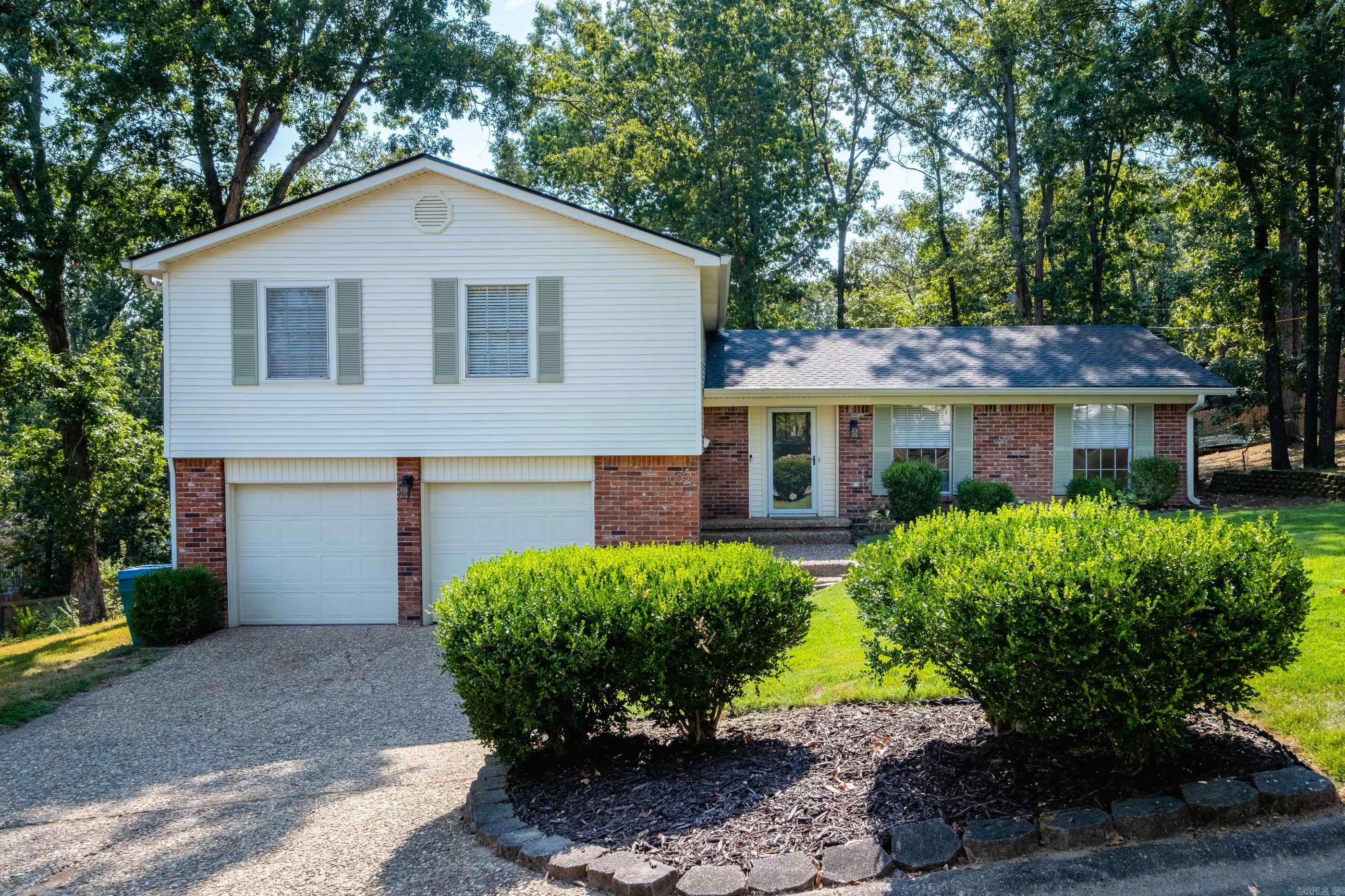 1003 Beacon Hill Cove