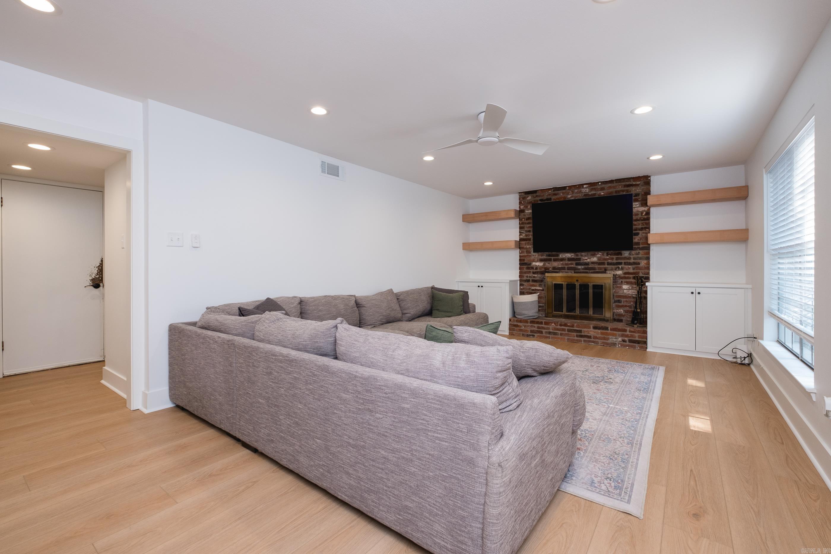 1003 Beacon Hill Cove