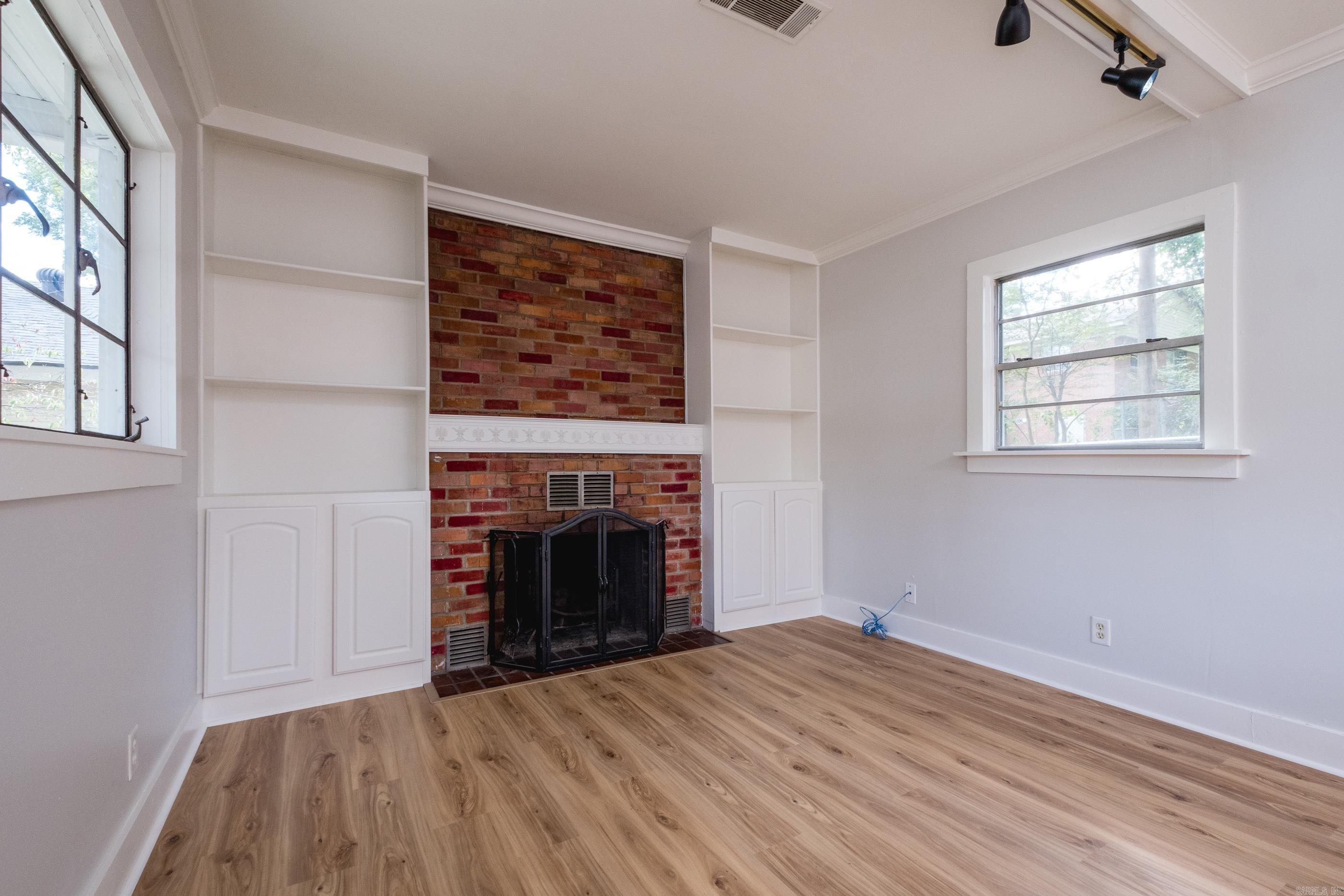 324 N Jackson Street