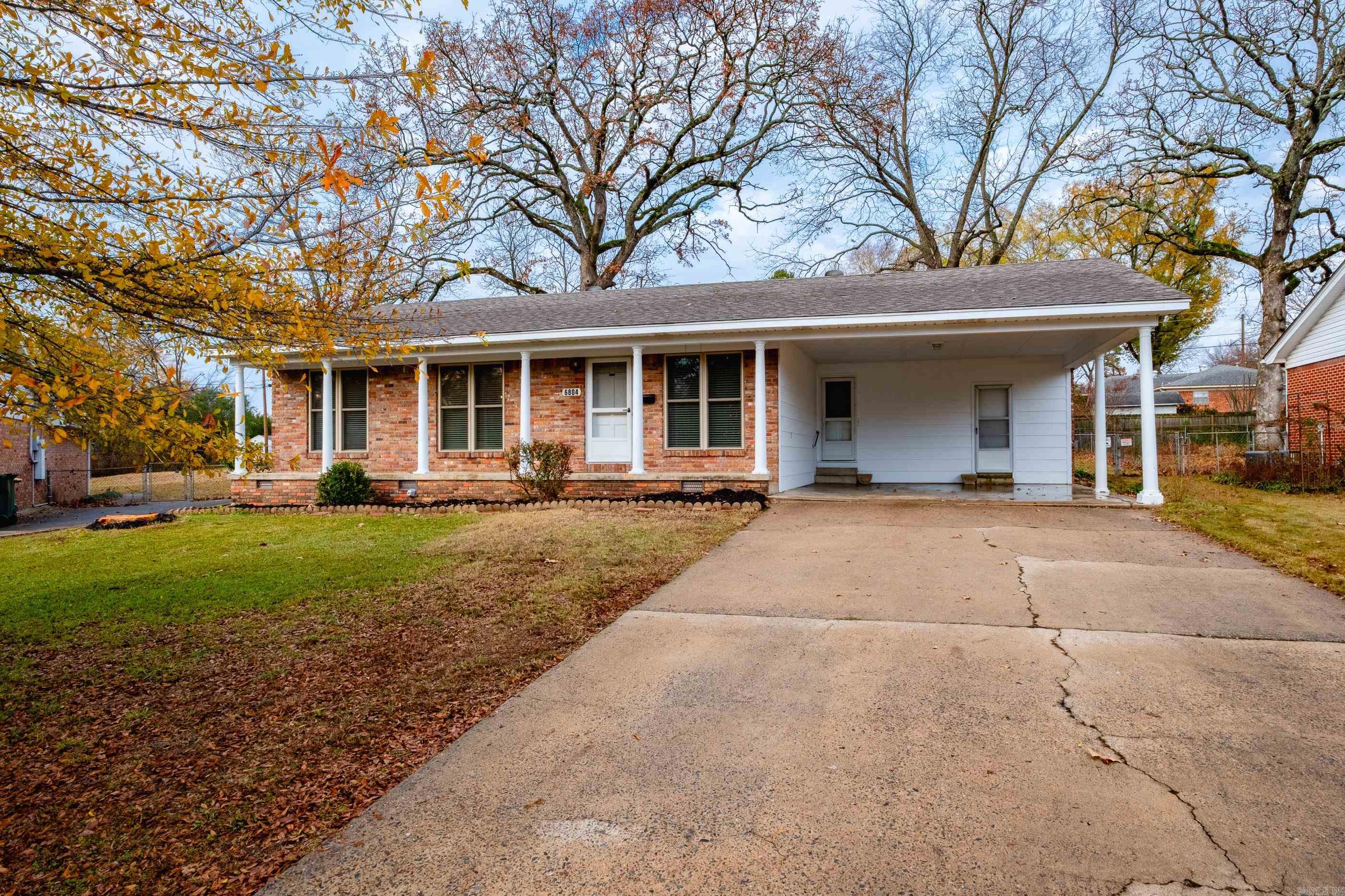 6804 Sandpiper Drive