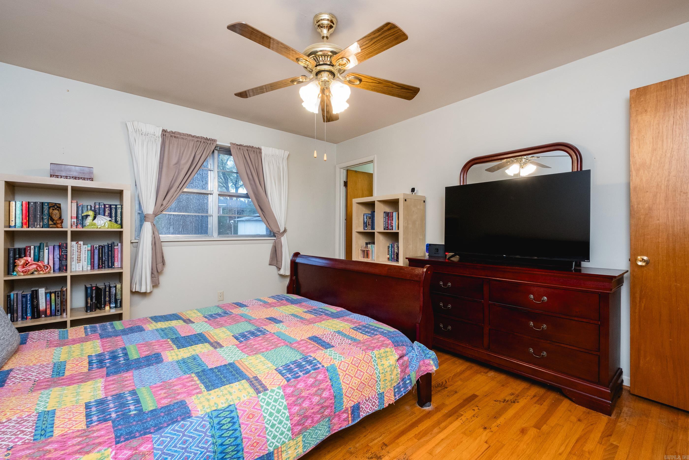 6804 Sandpiper Drive