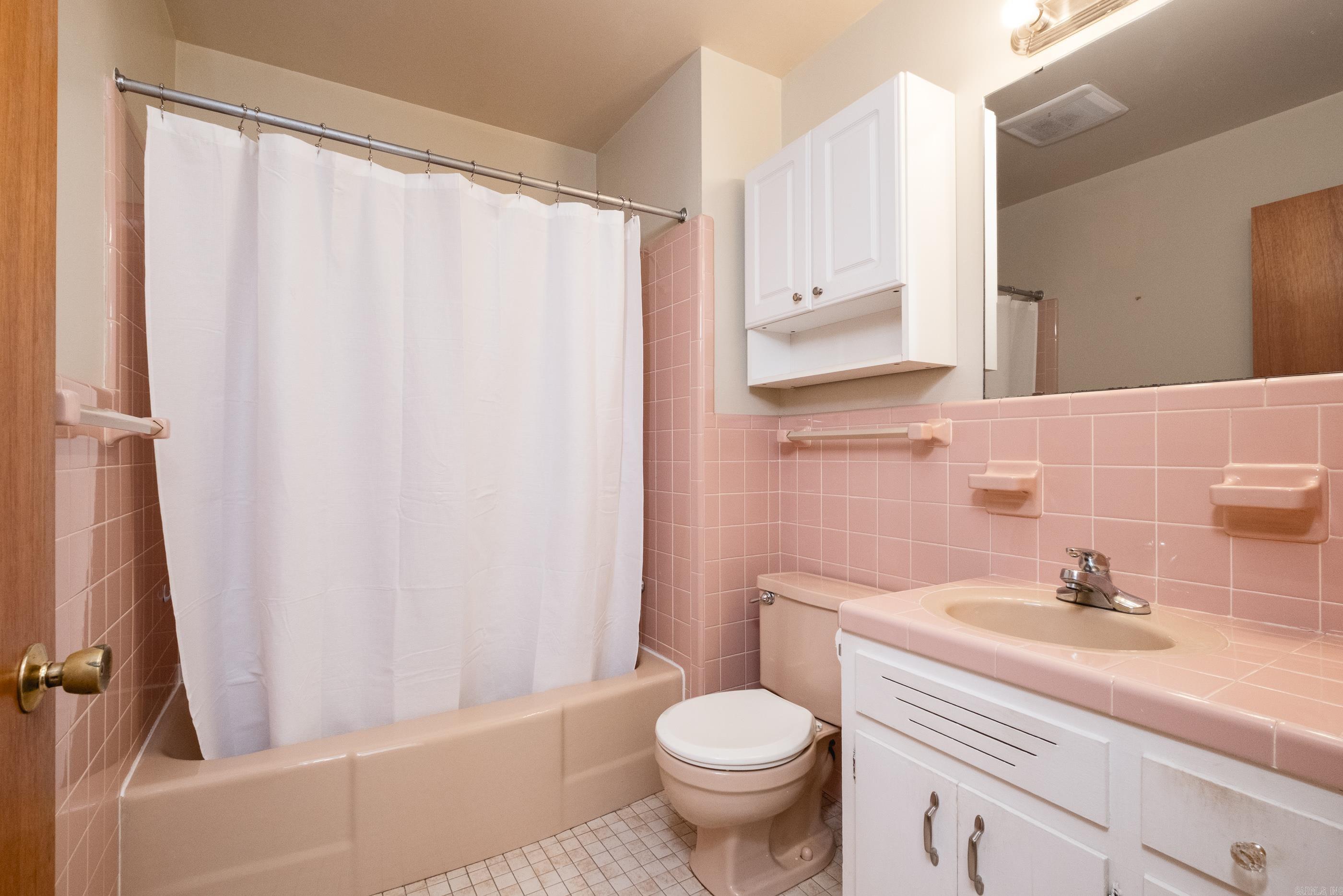 6804 Sandpiper Drive