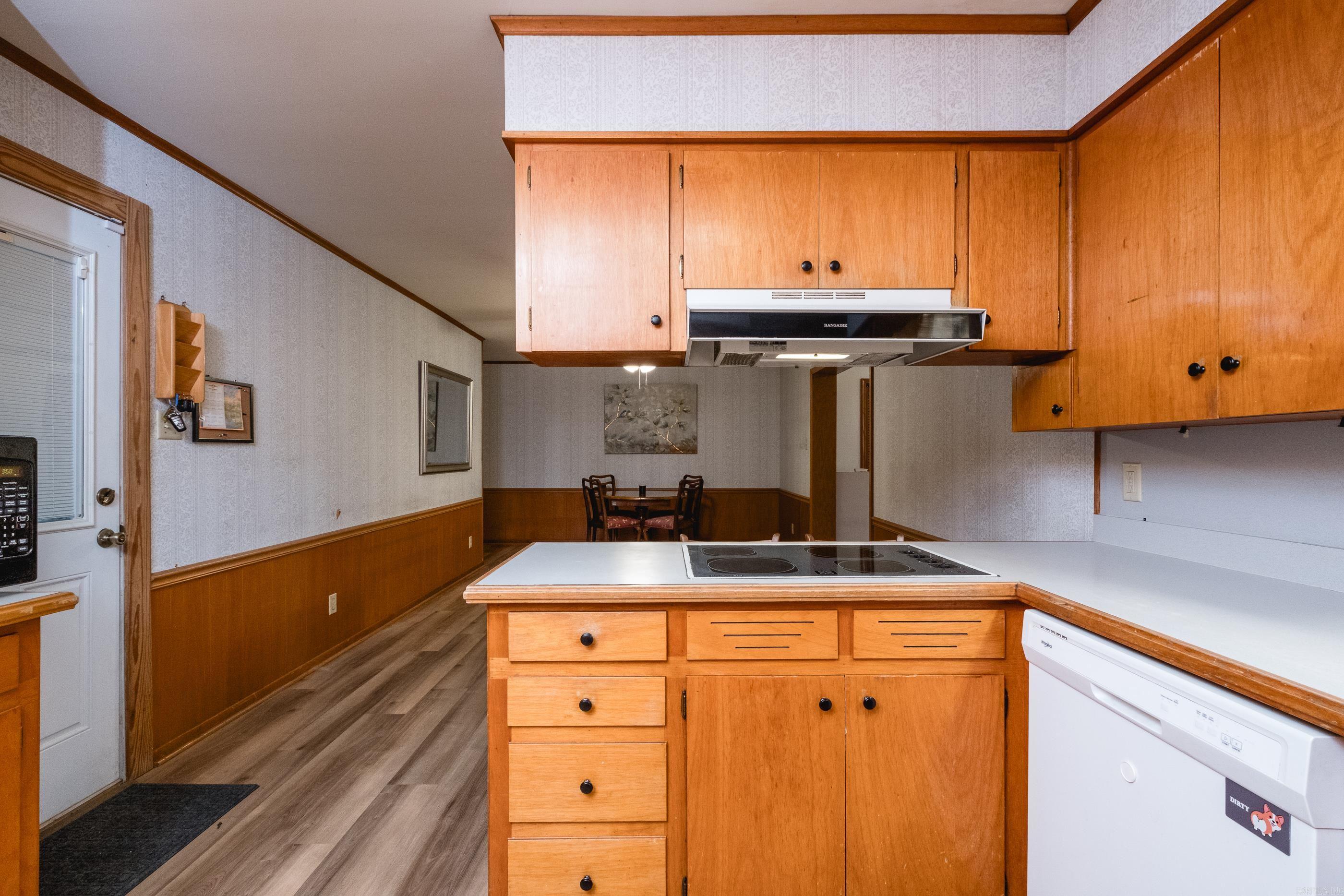 6804 Sandpiper Drive