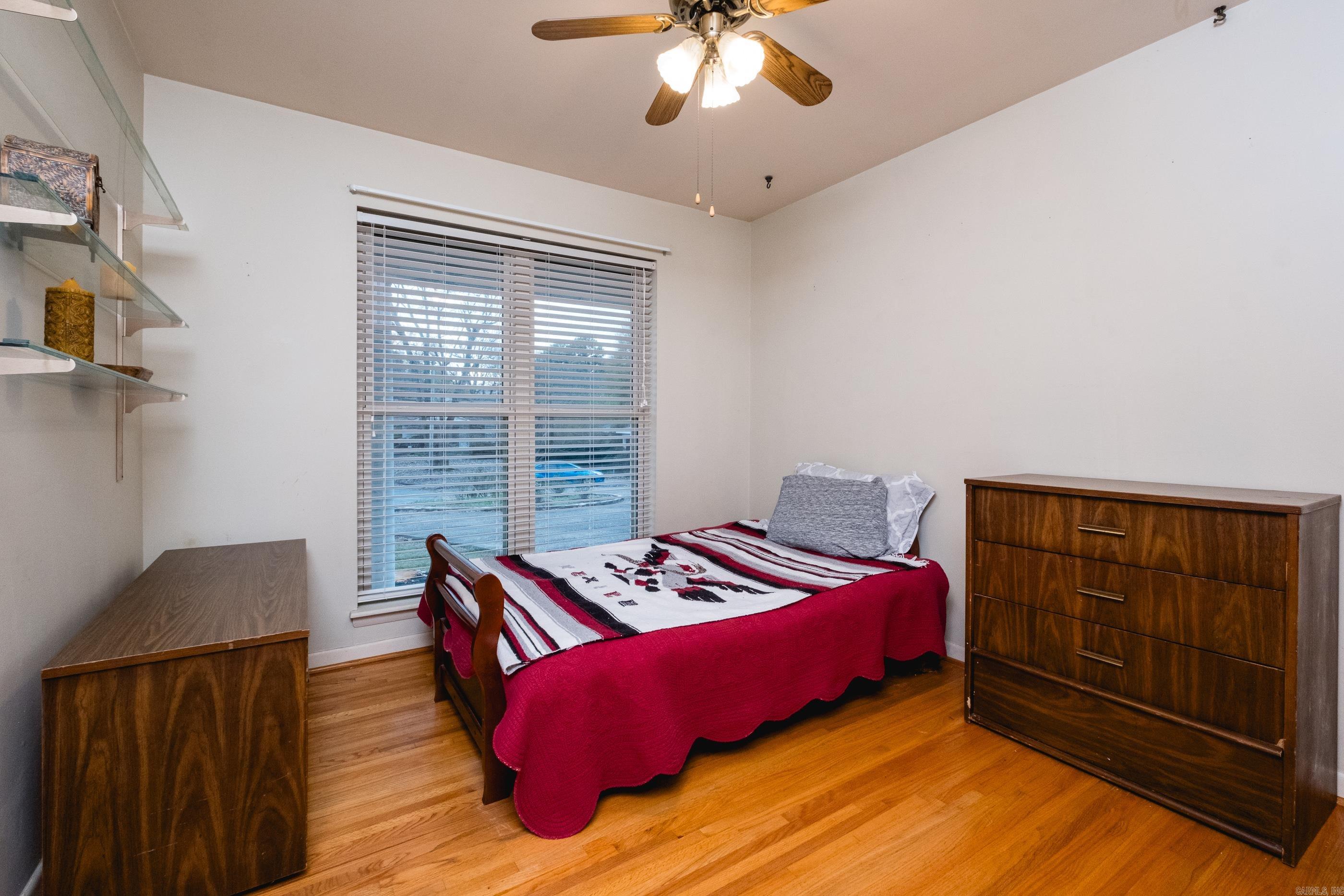 6804 Sandpiper Drive