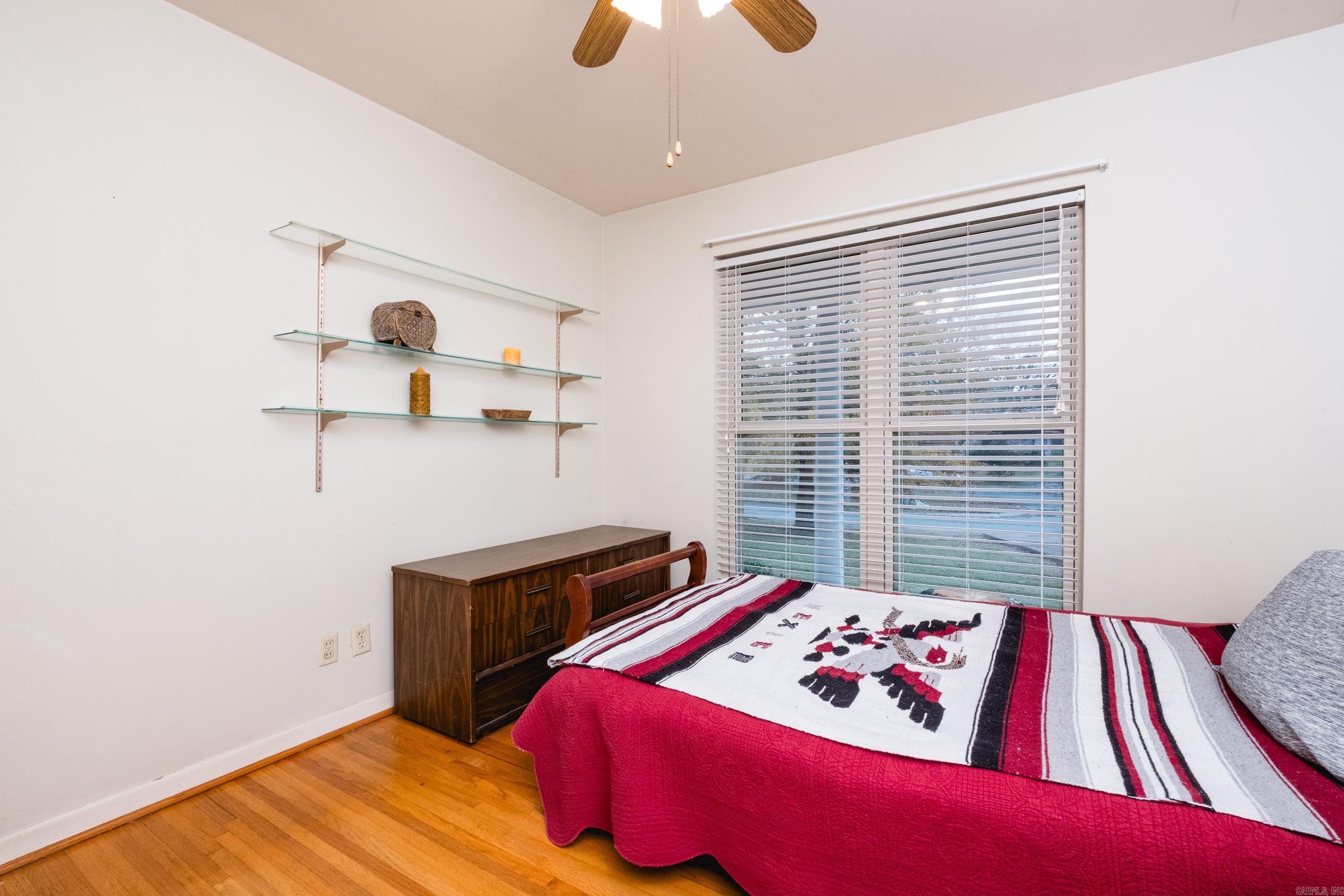 6804 Sandpiper Drive