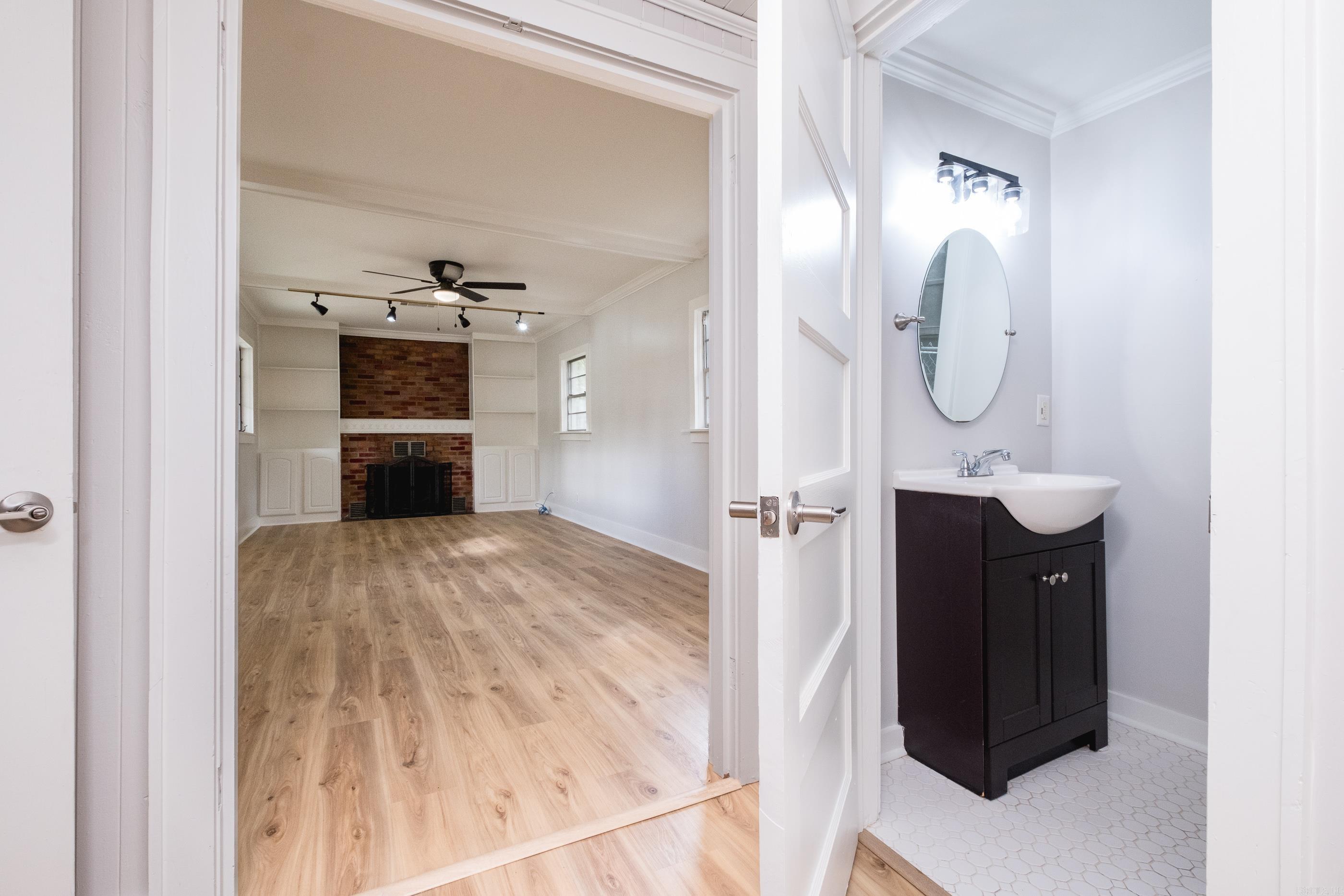 324 N Jackson Street