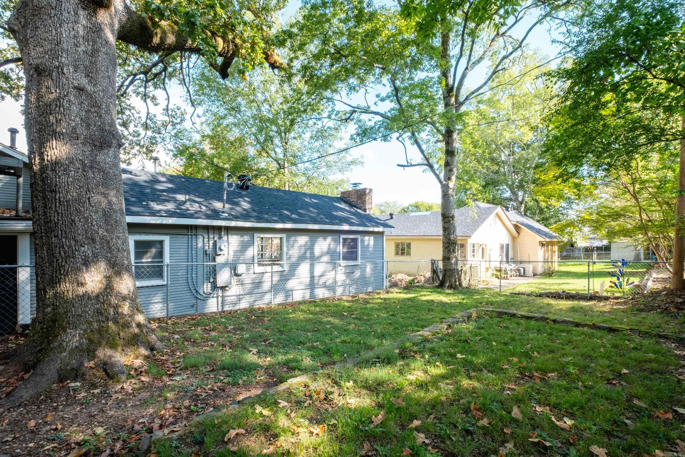 324 N Jackson Street