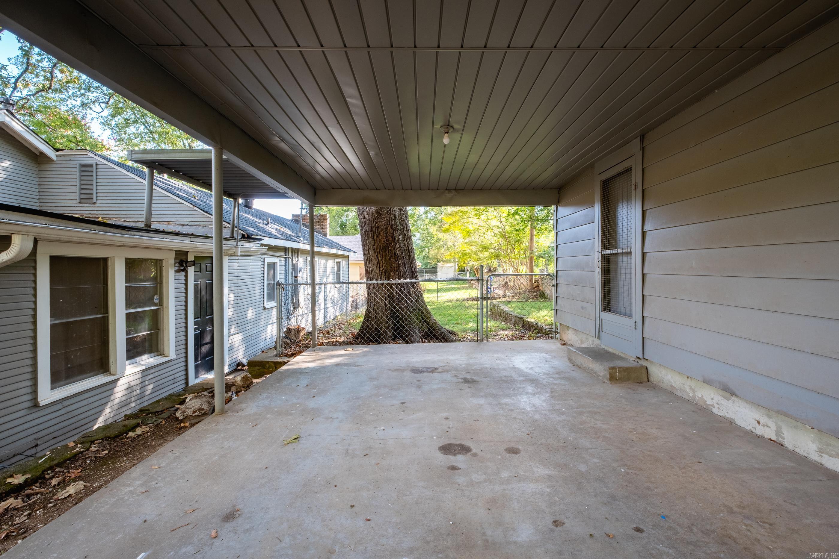 324 N Jackson Street