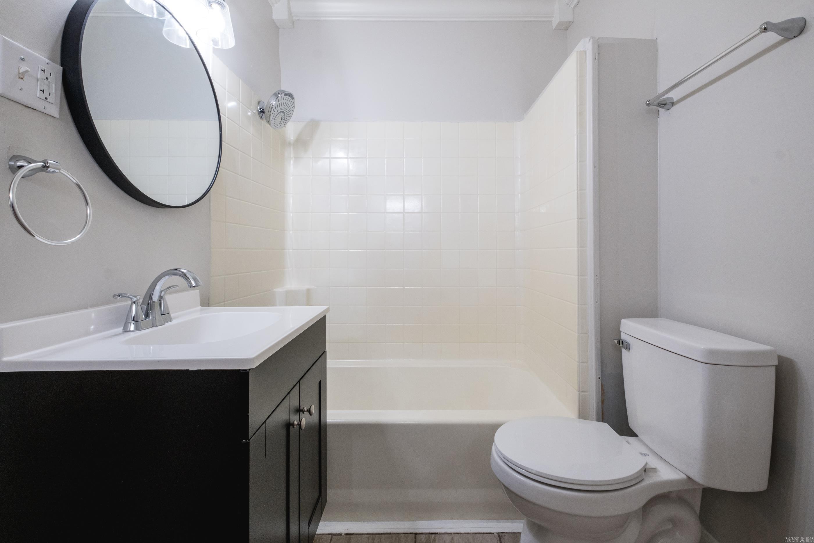 324 N Jackson Street