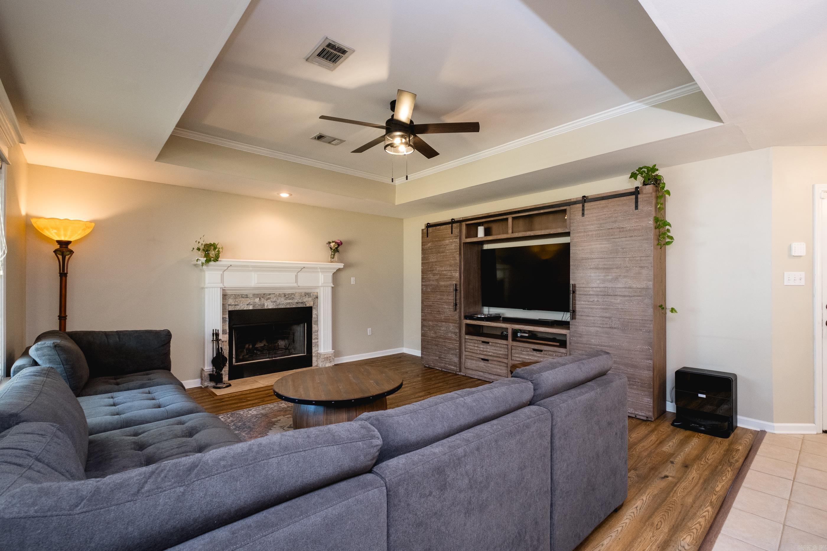 213 Greenwood Avenue