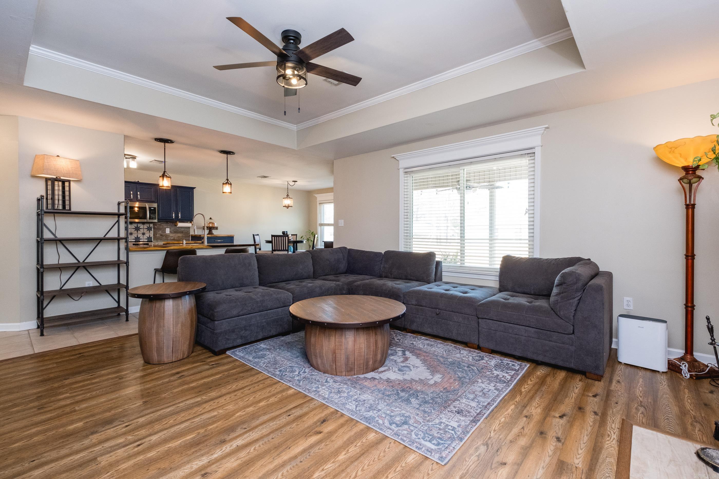 213 Greenwood Avenue