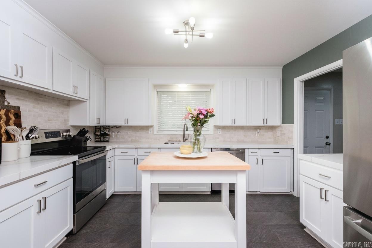 308 Cherokee Circle