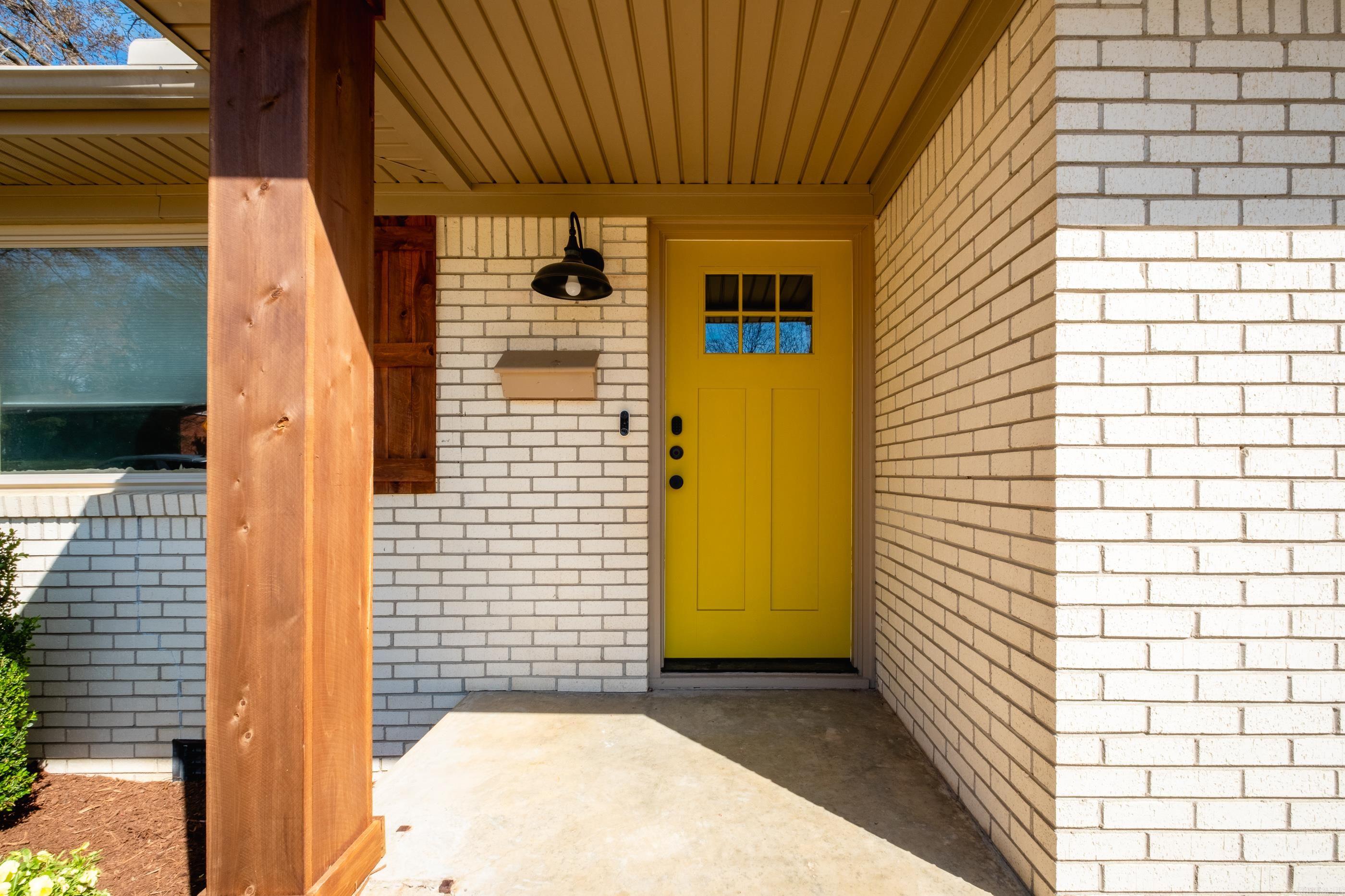 319 Poinsetta Drive