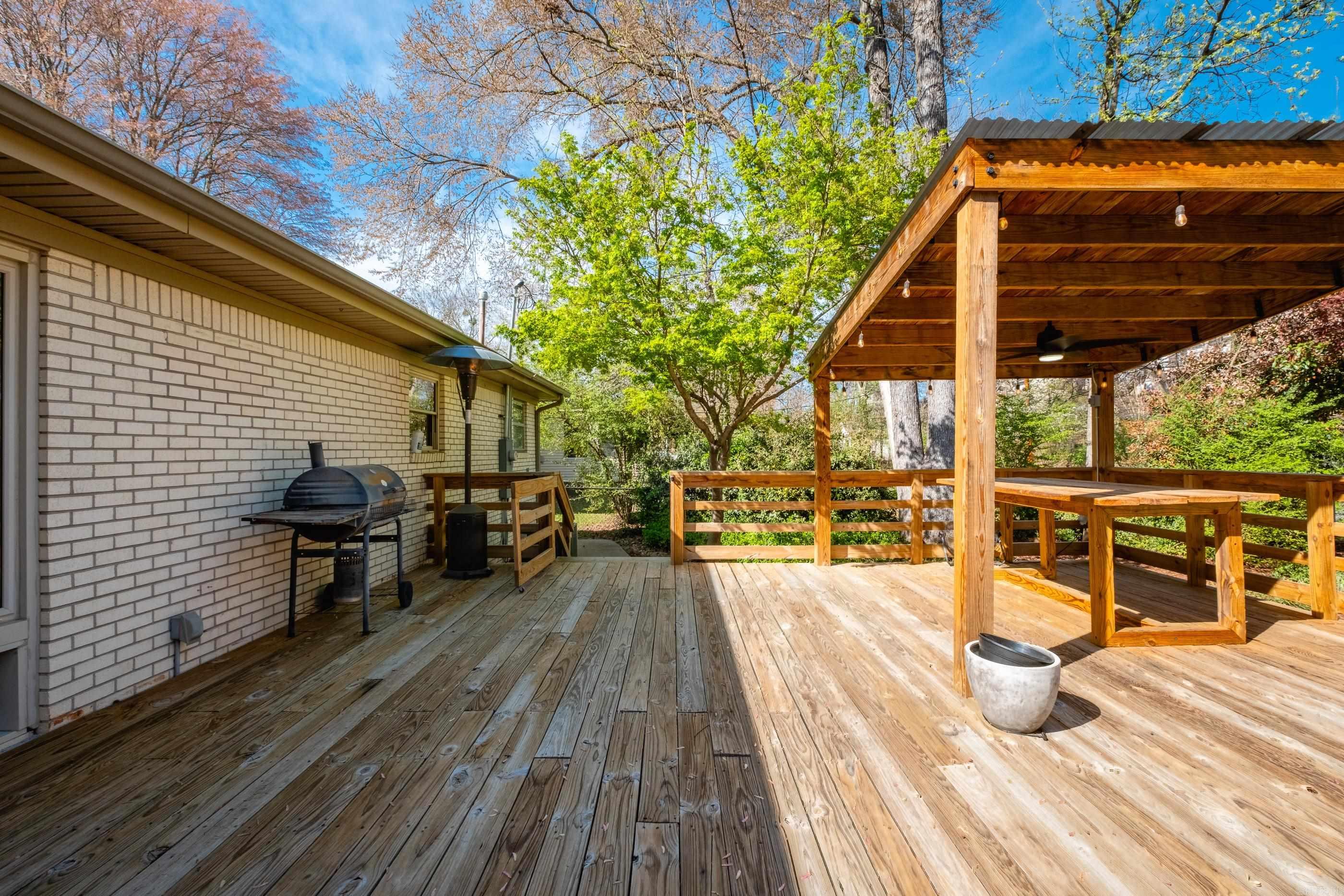 319 Poinsetta Drive
