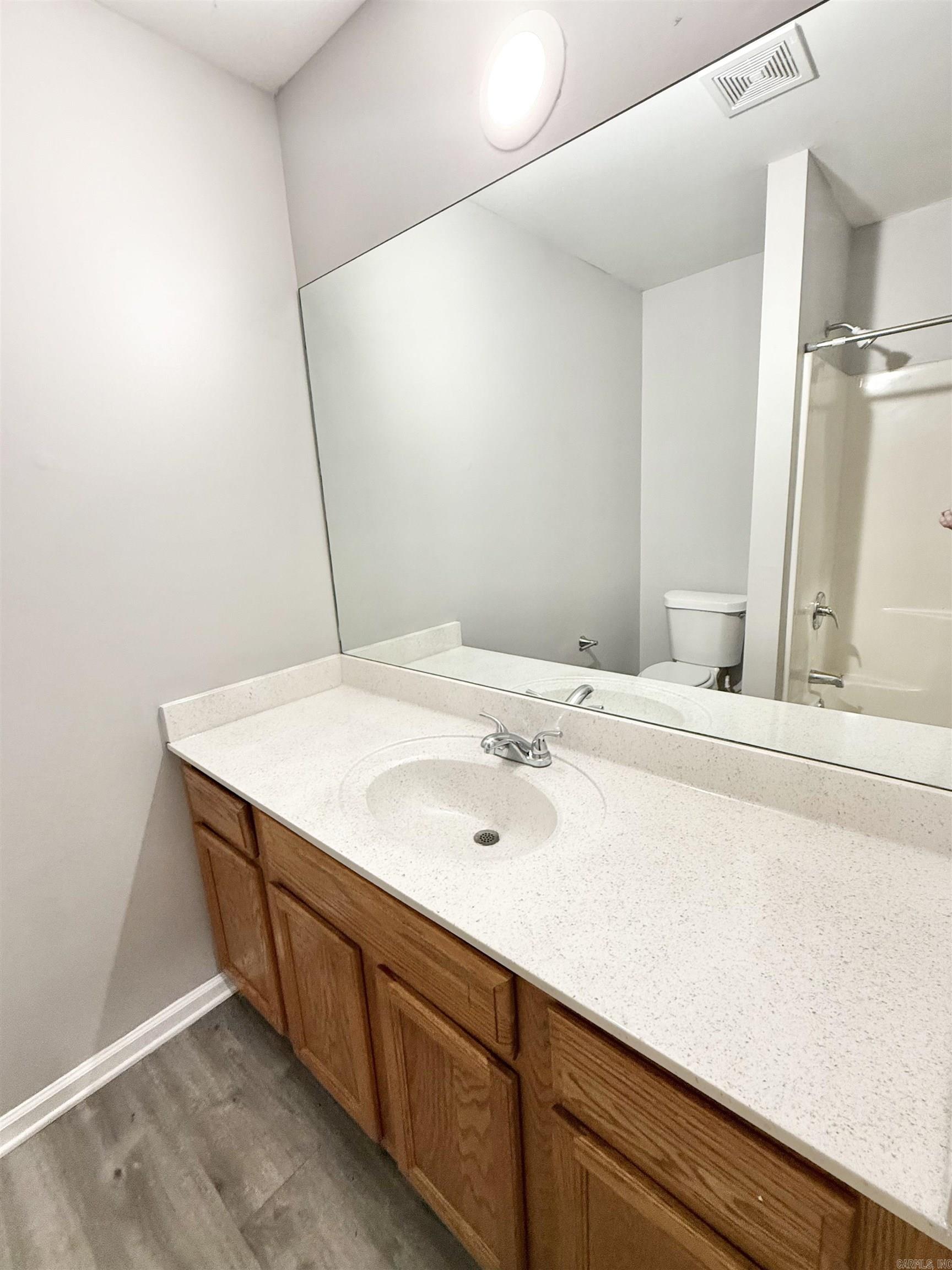8700-8702 White Rock Lane