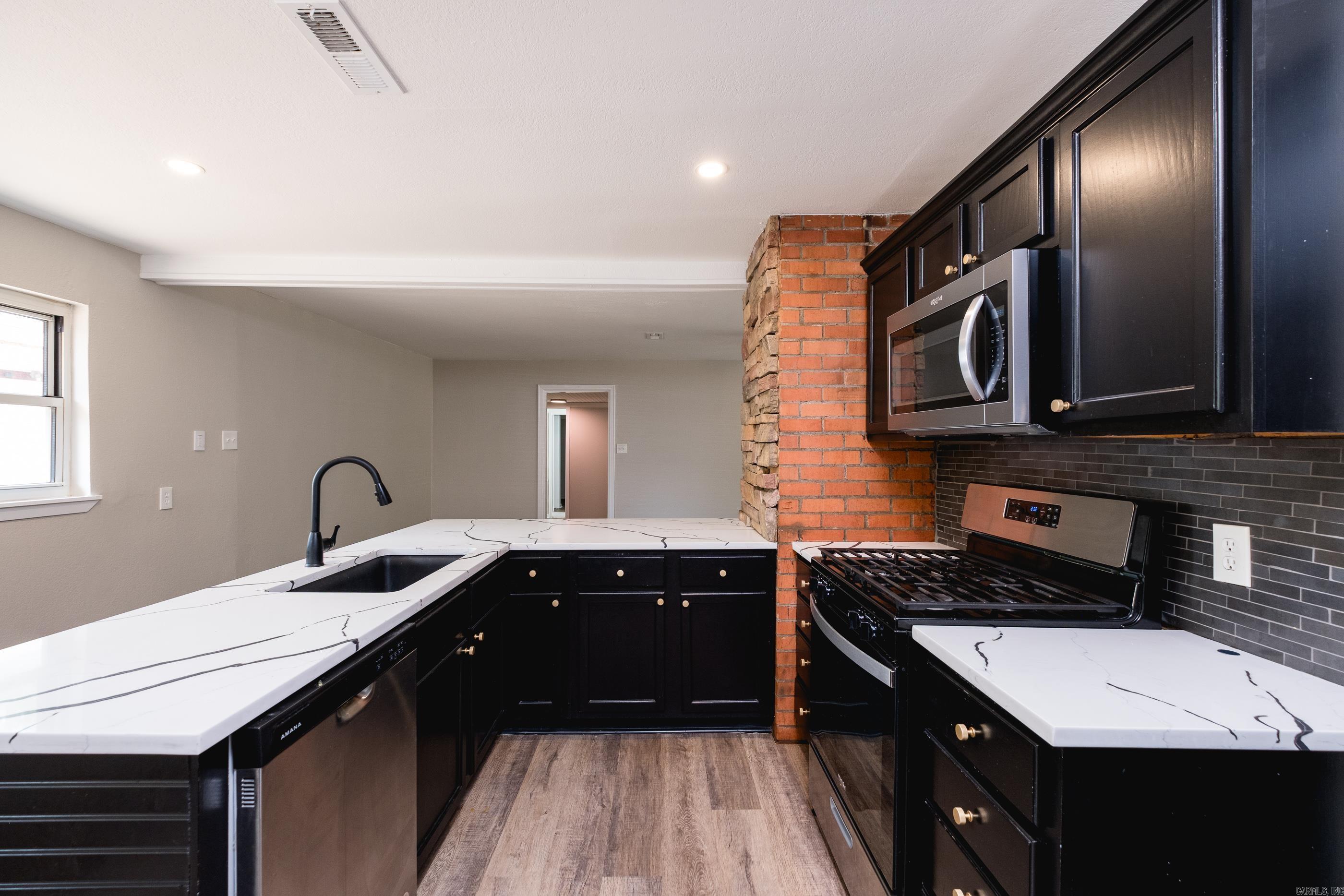 212 Lillian Street