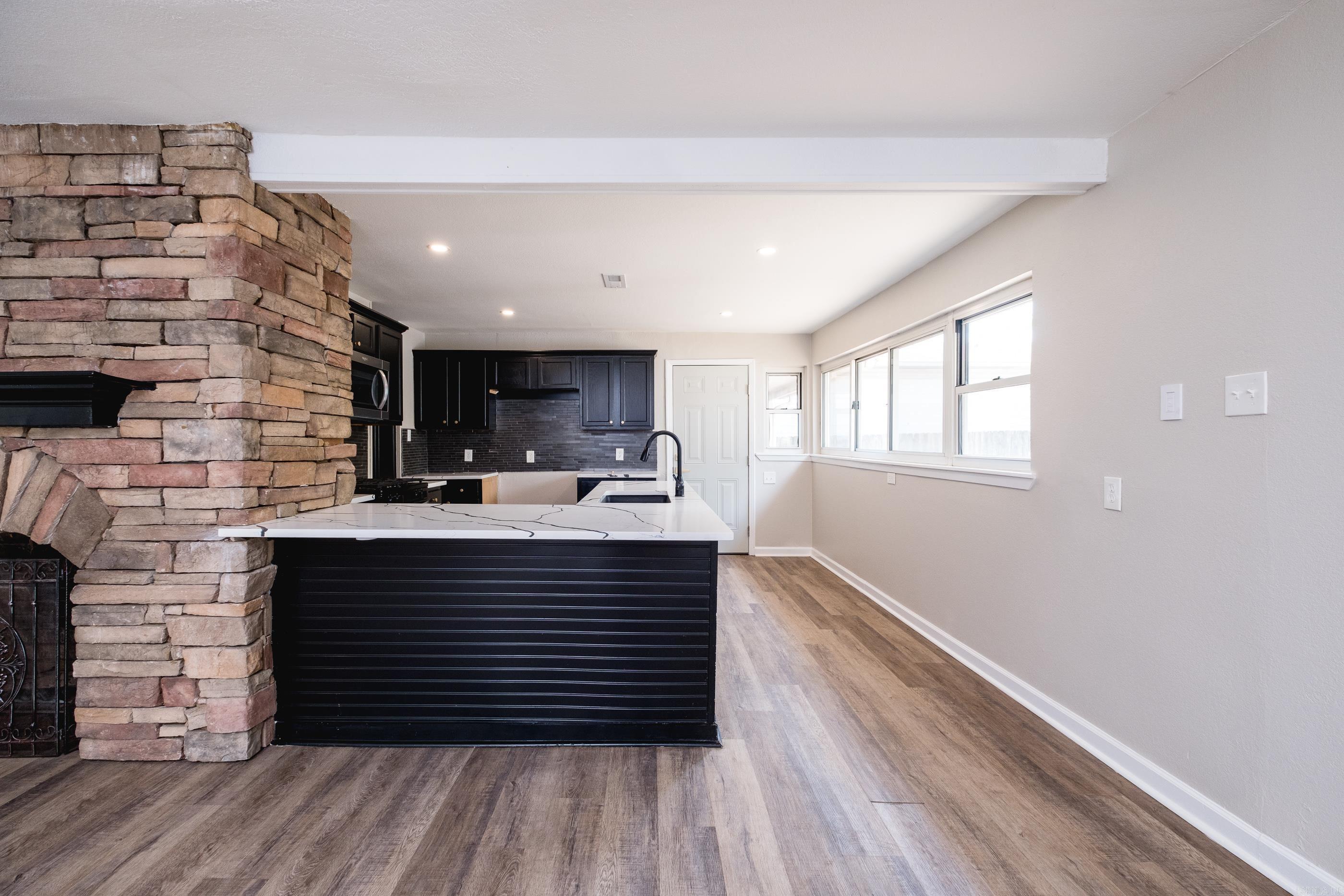 212 Lillian Street