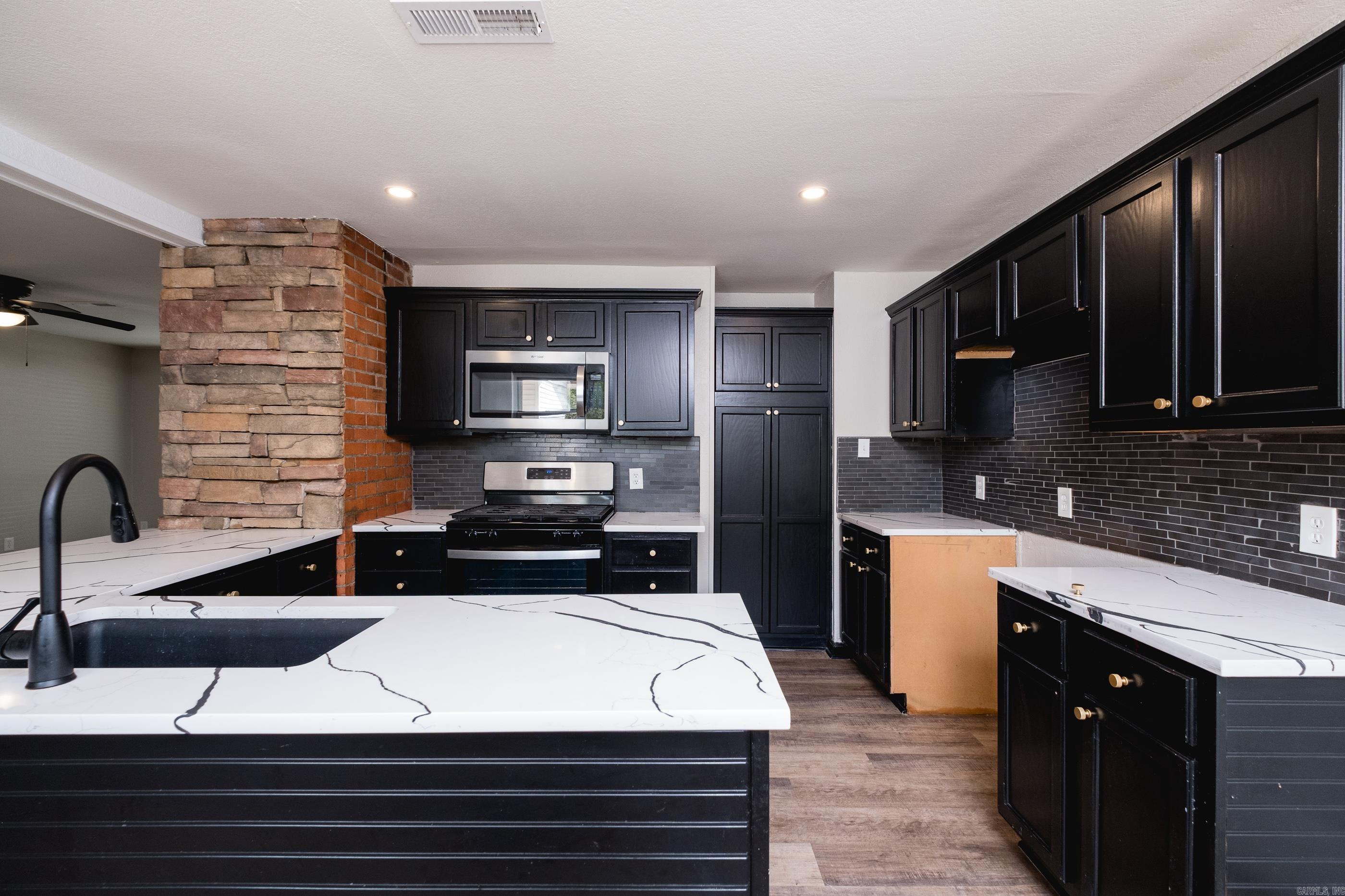 212 Lillian Street
