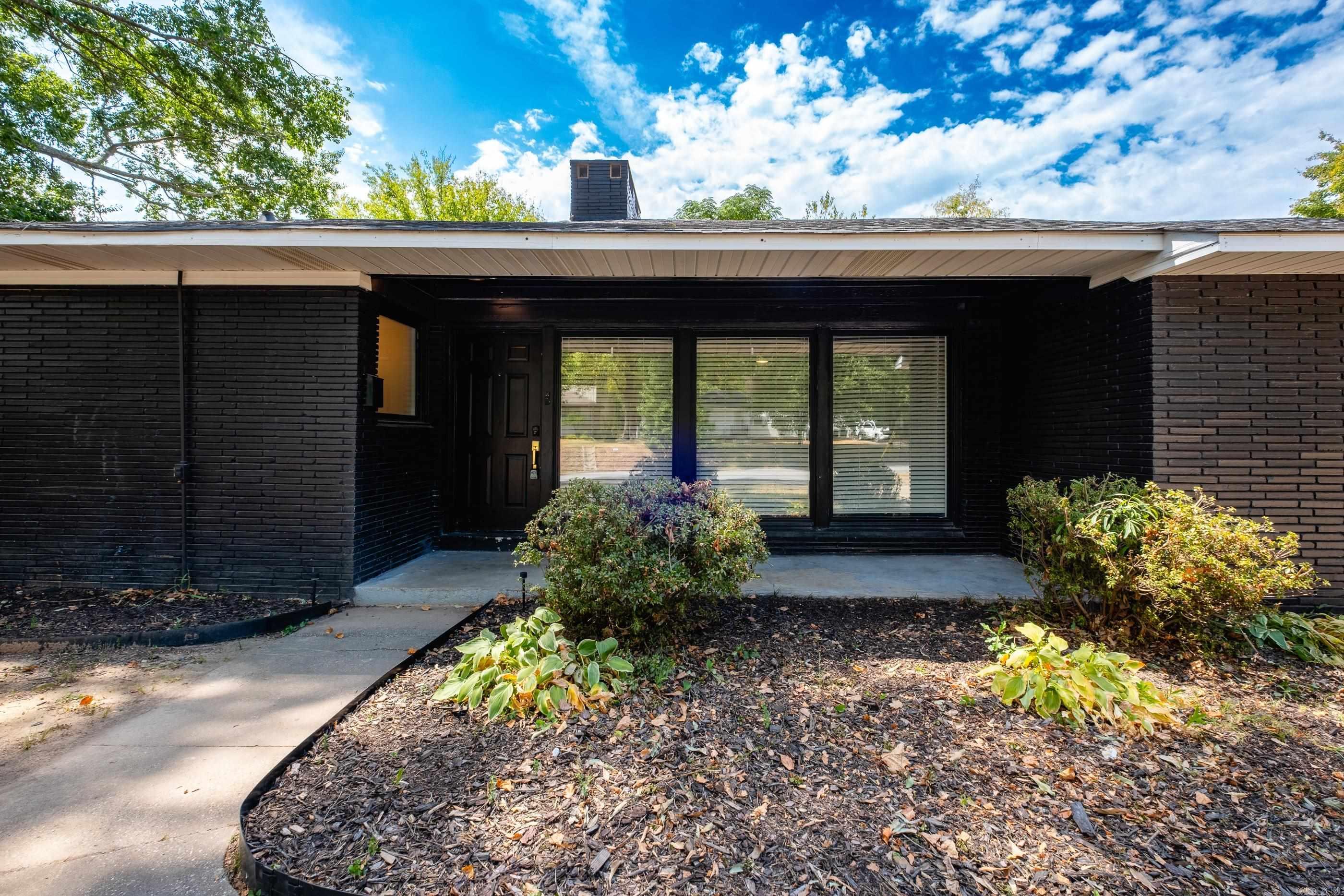 212 Lillian Street