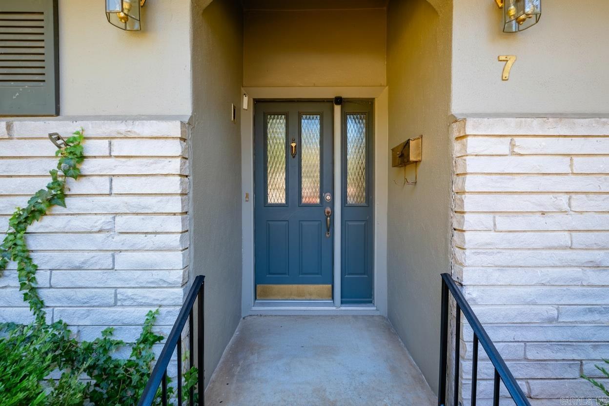 7 Wingate Drive