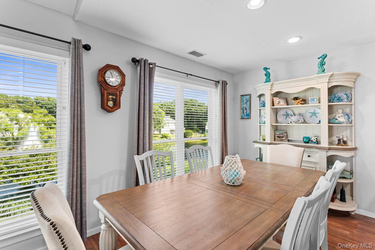 17 Lakeview Drive