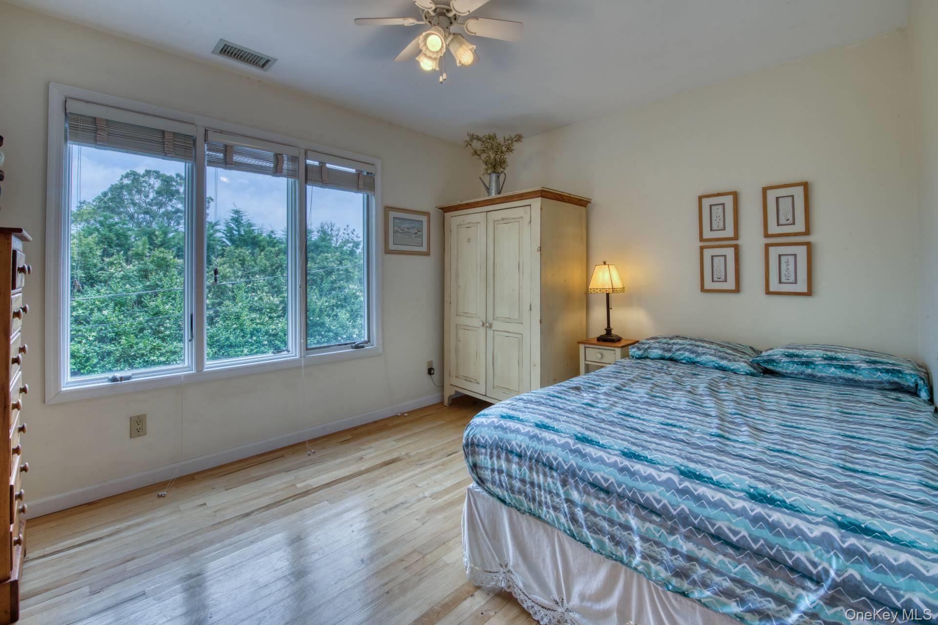 2 Bayside Avenue