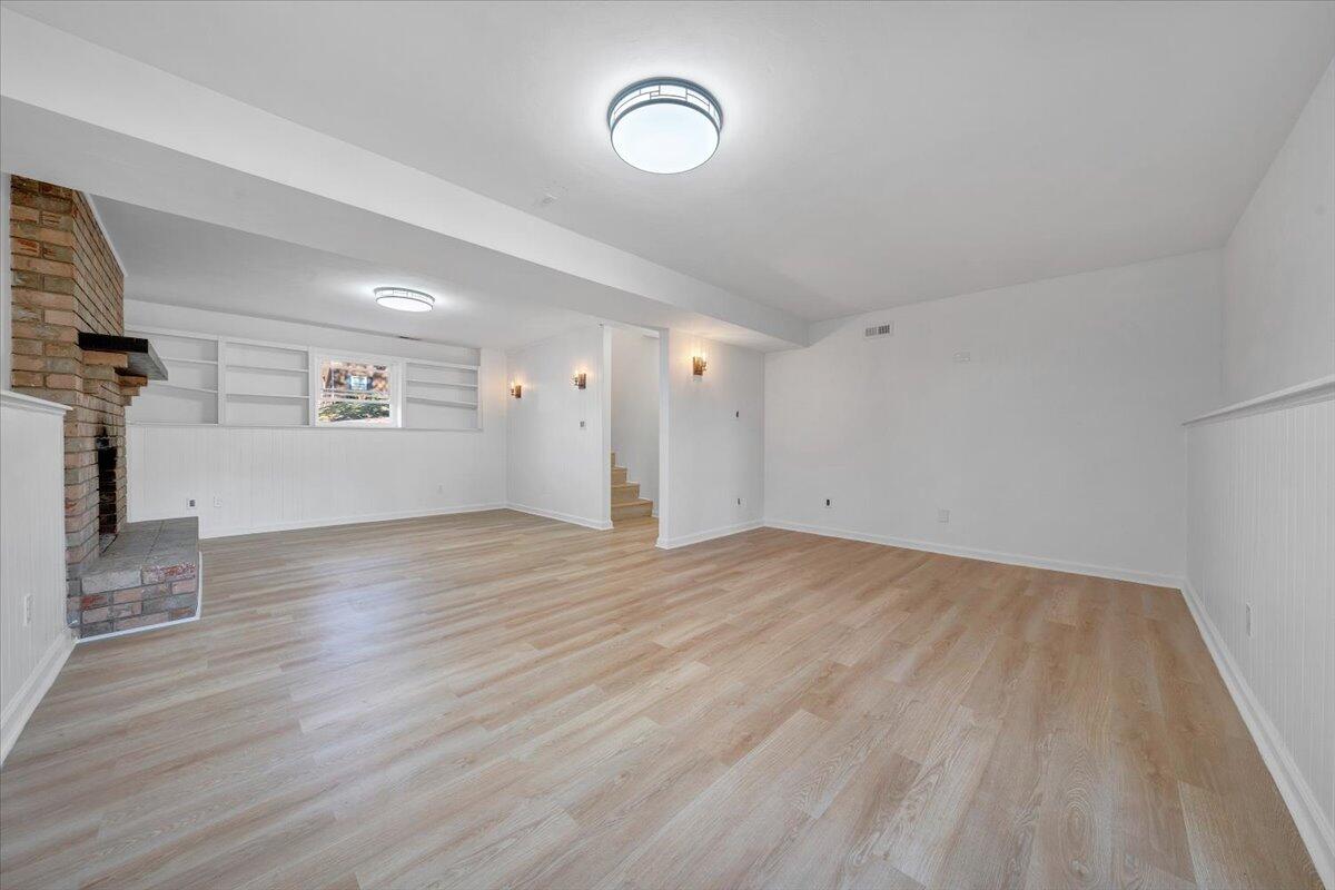 3112 Davis AVE