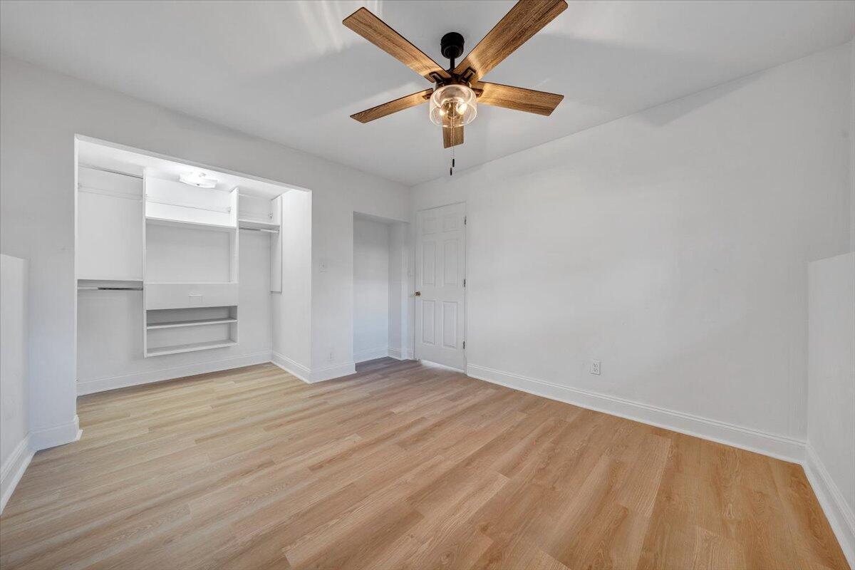 3112 Davis AVE