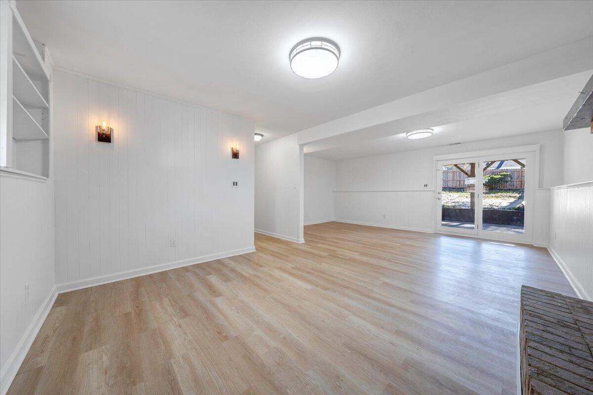 3112 Davis AVE