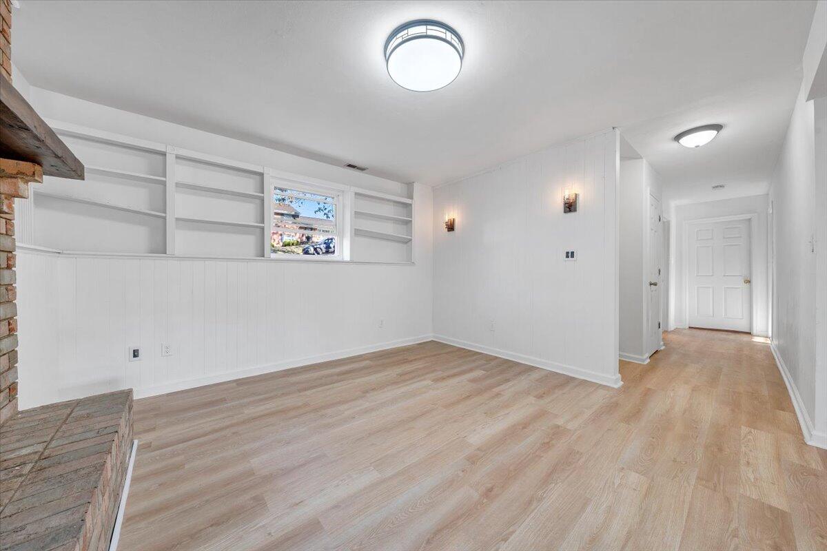3112 Davis AVE