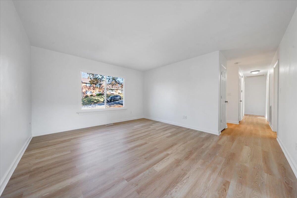 3112 Davis AVE