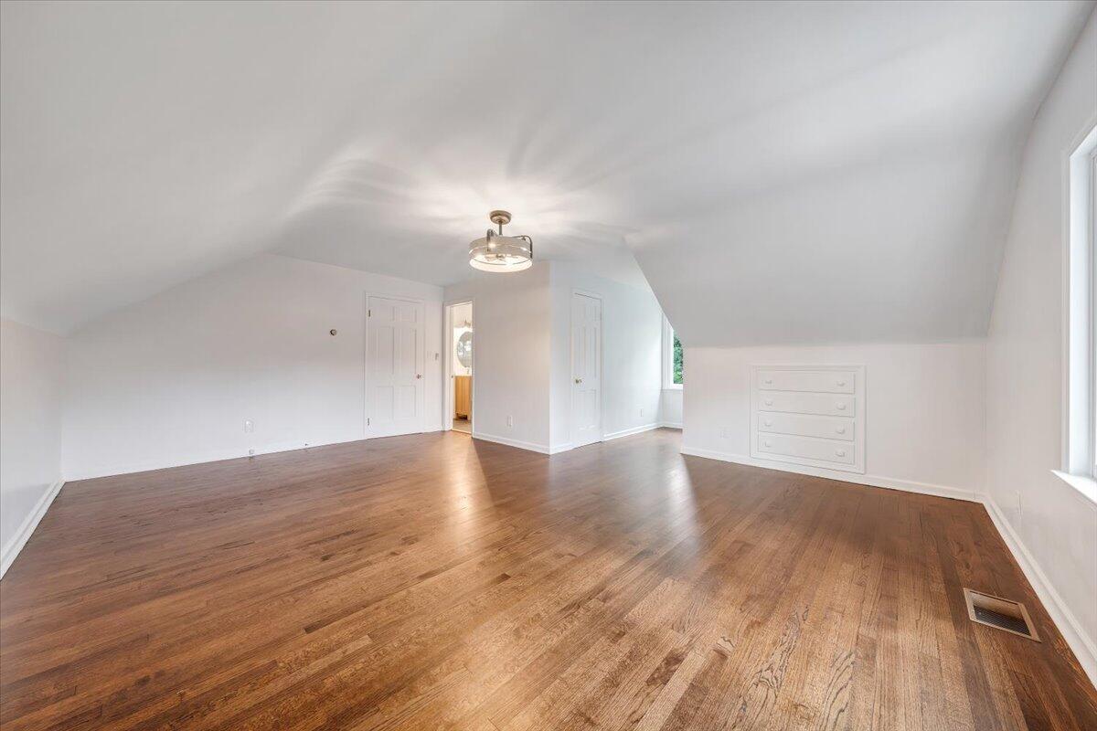 3254 Hastings RD