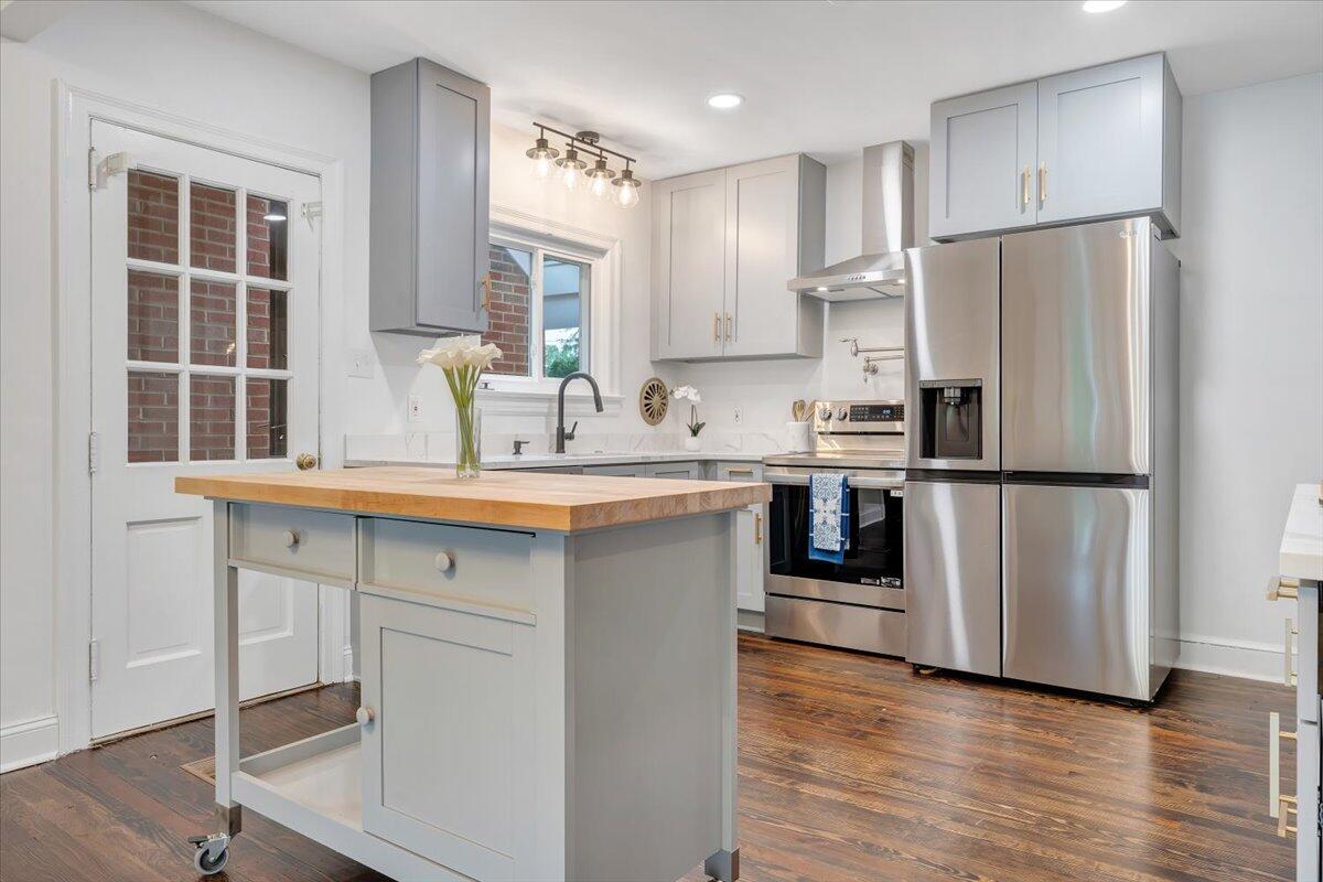 3254 Hastings RD