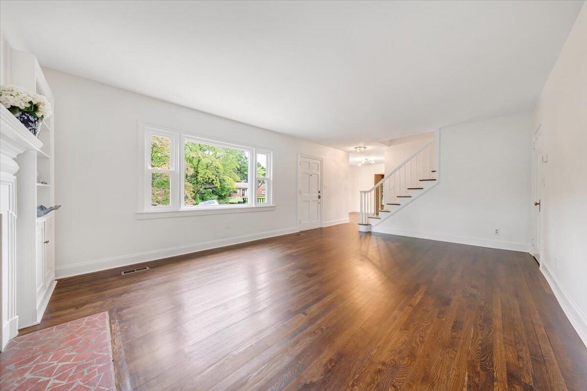 3254 Hastings RD