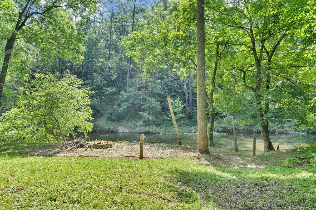 267 Summer LN