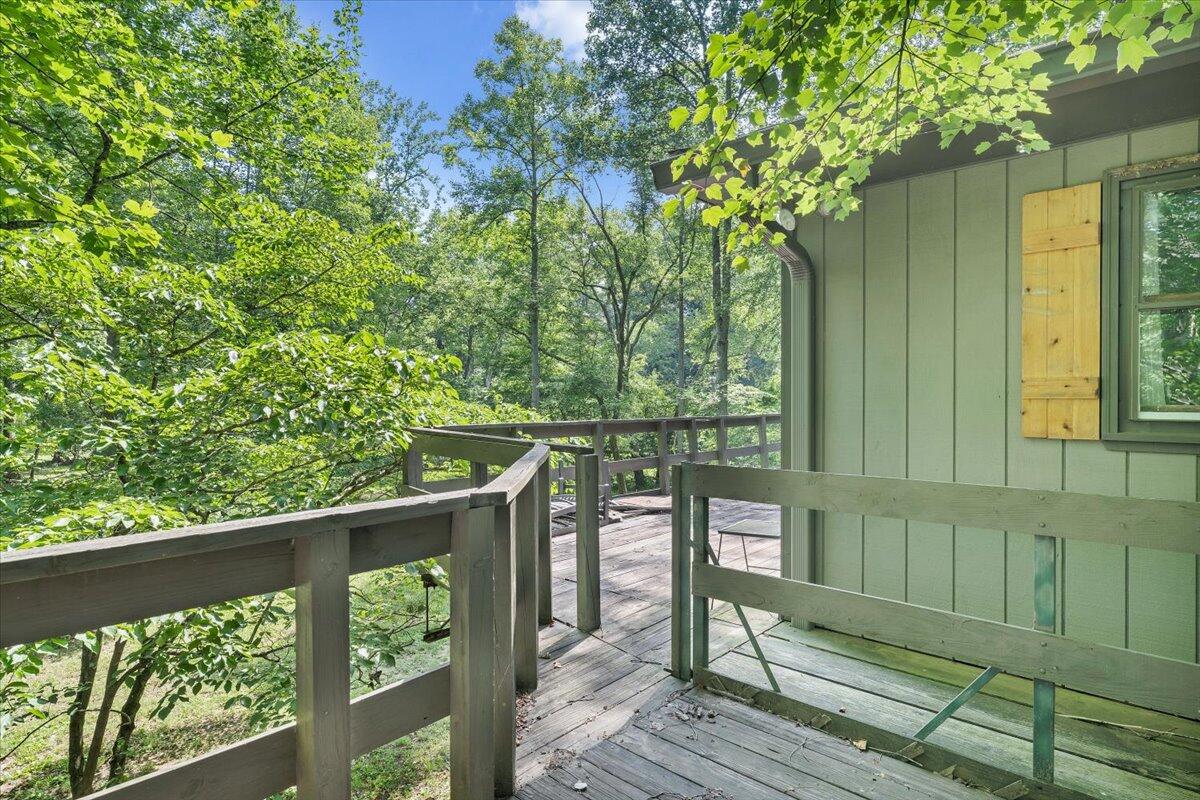 267 Summer LN